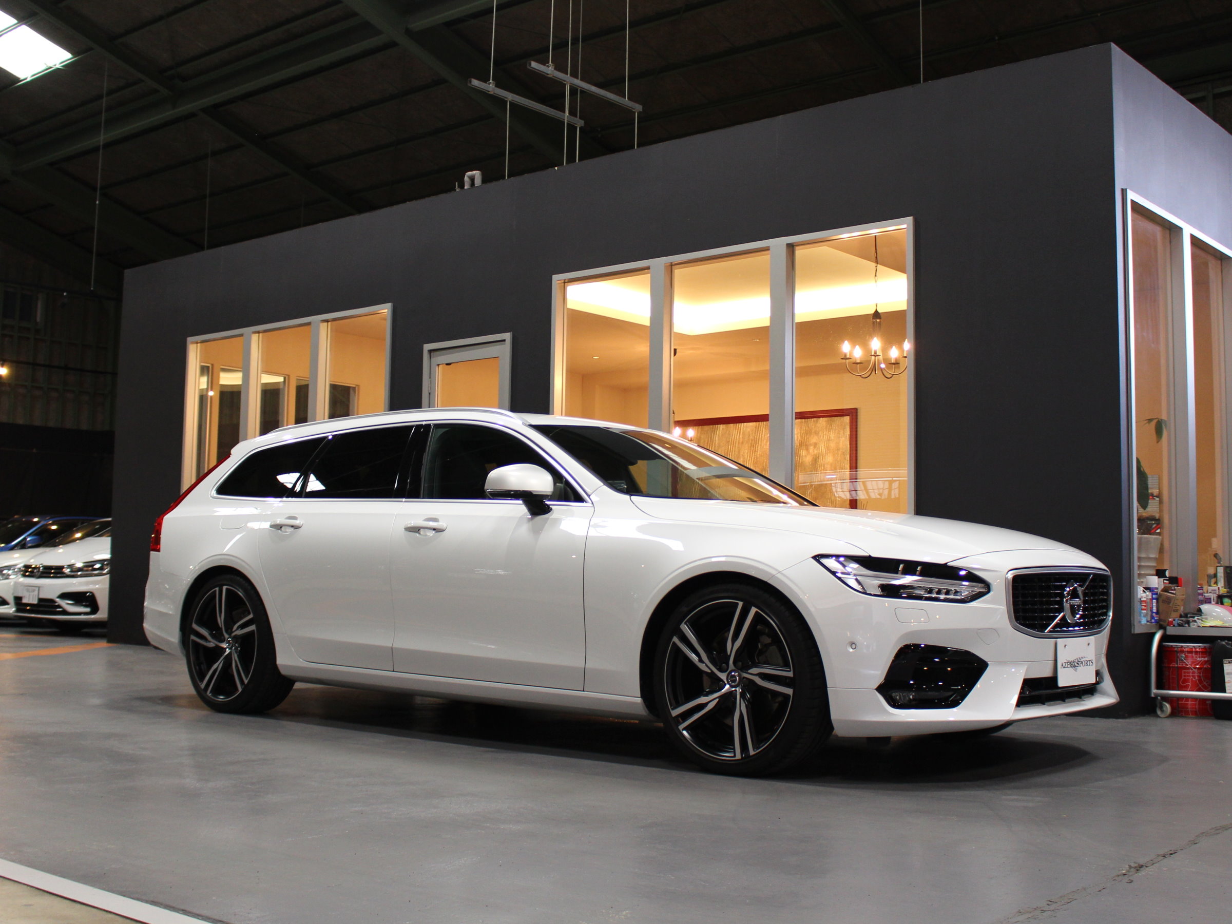ボルボ　Ｖ９０　Ｔ６　ＡＷＤ　Ｒデザイン　