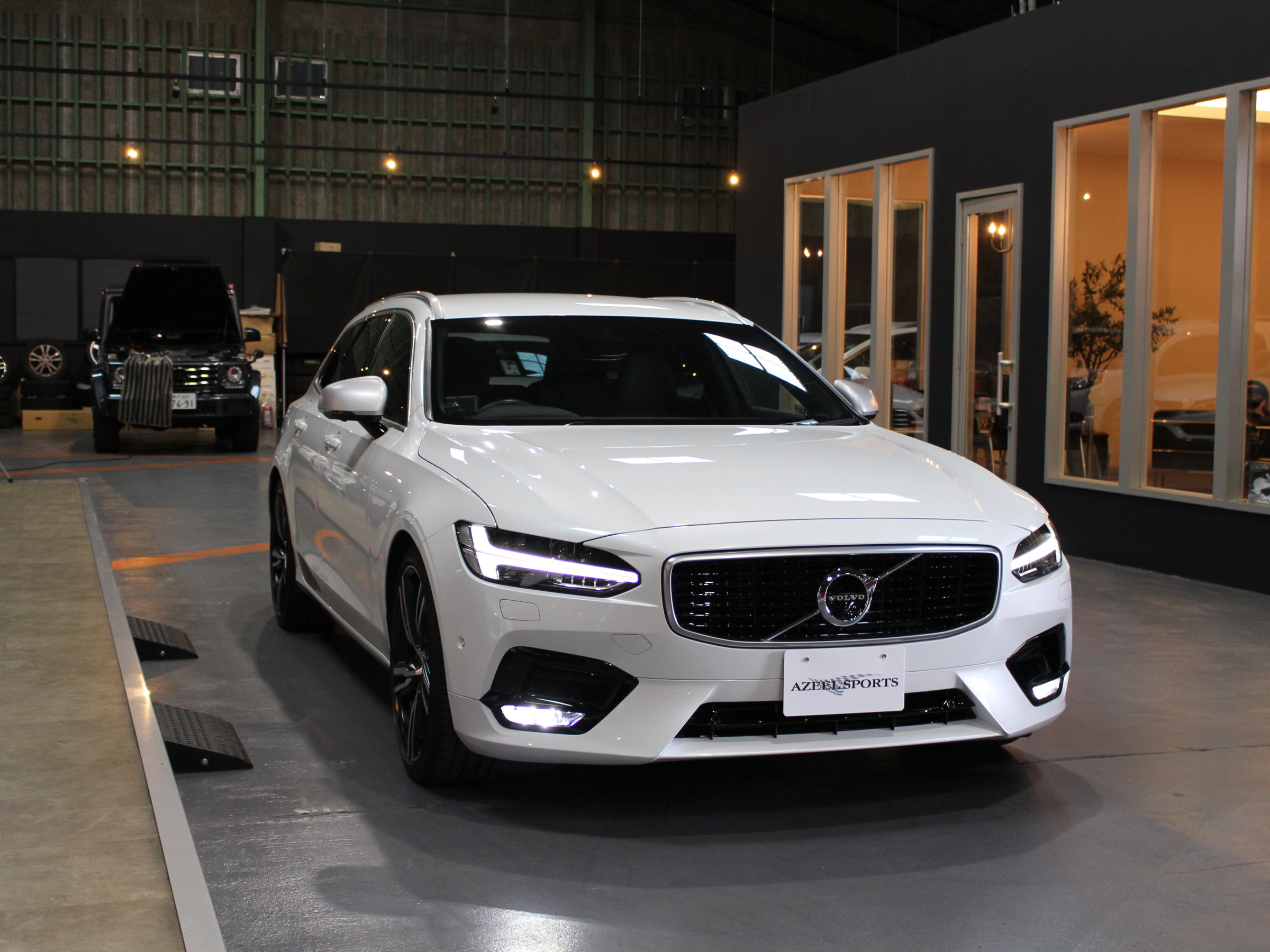 ボルボ　Ｖ９０　Ｔ６　ＡＷＤ　Ｒデザイン　
