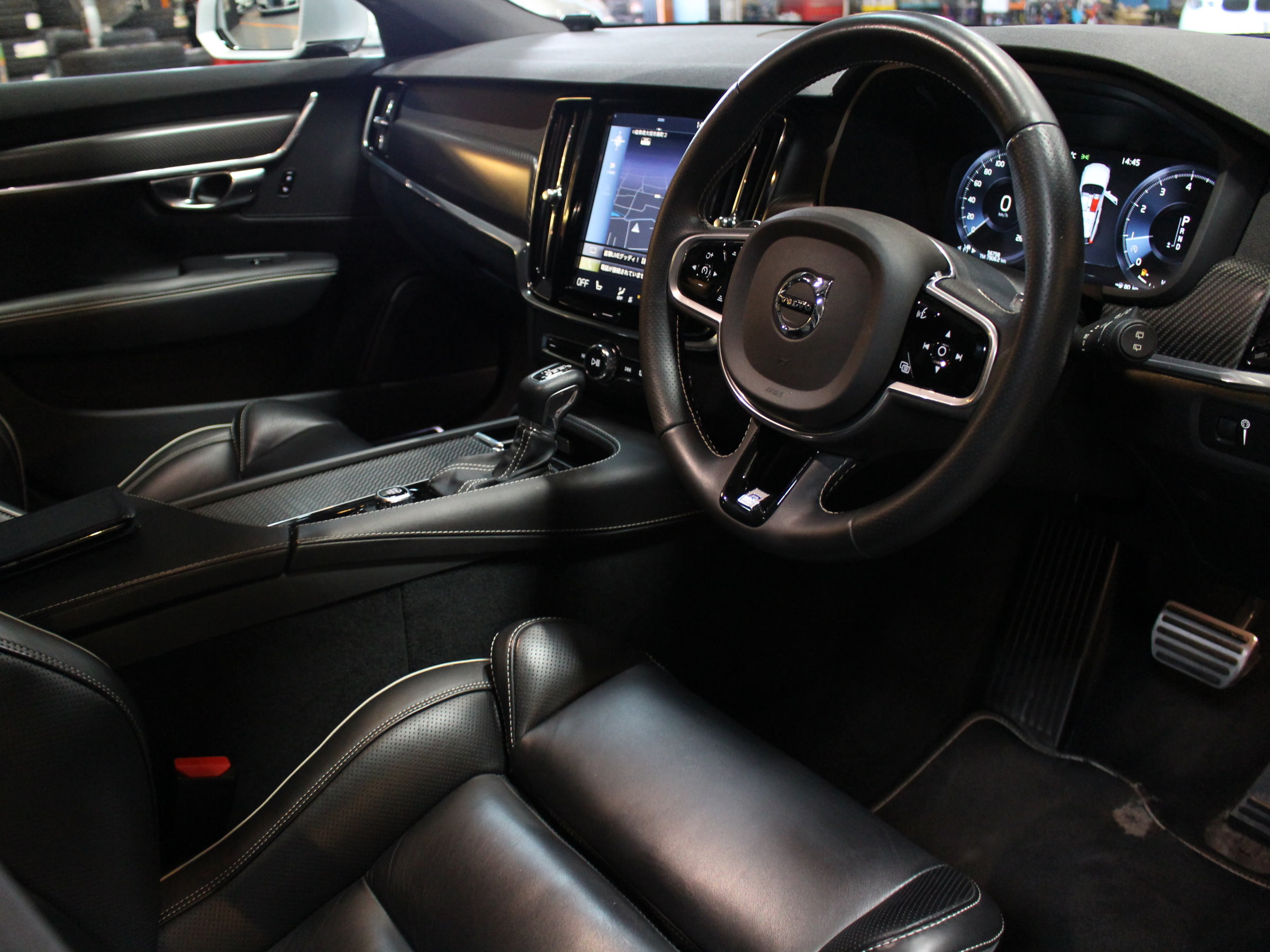 ボルボ　Ｖ９０　Ｔ６　ＡＷＤ　Ｒデザイン　