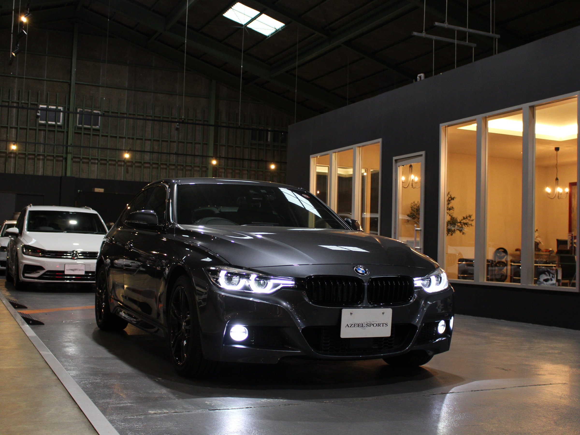 ＢＭＷ　３２０ｄ　Ｍスポーツ　ＬＣＩ
