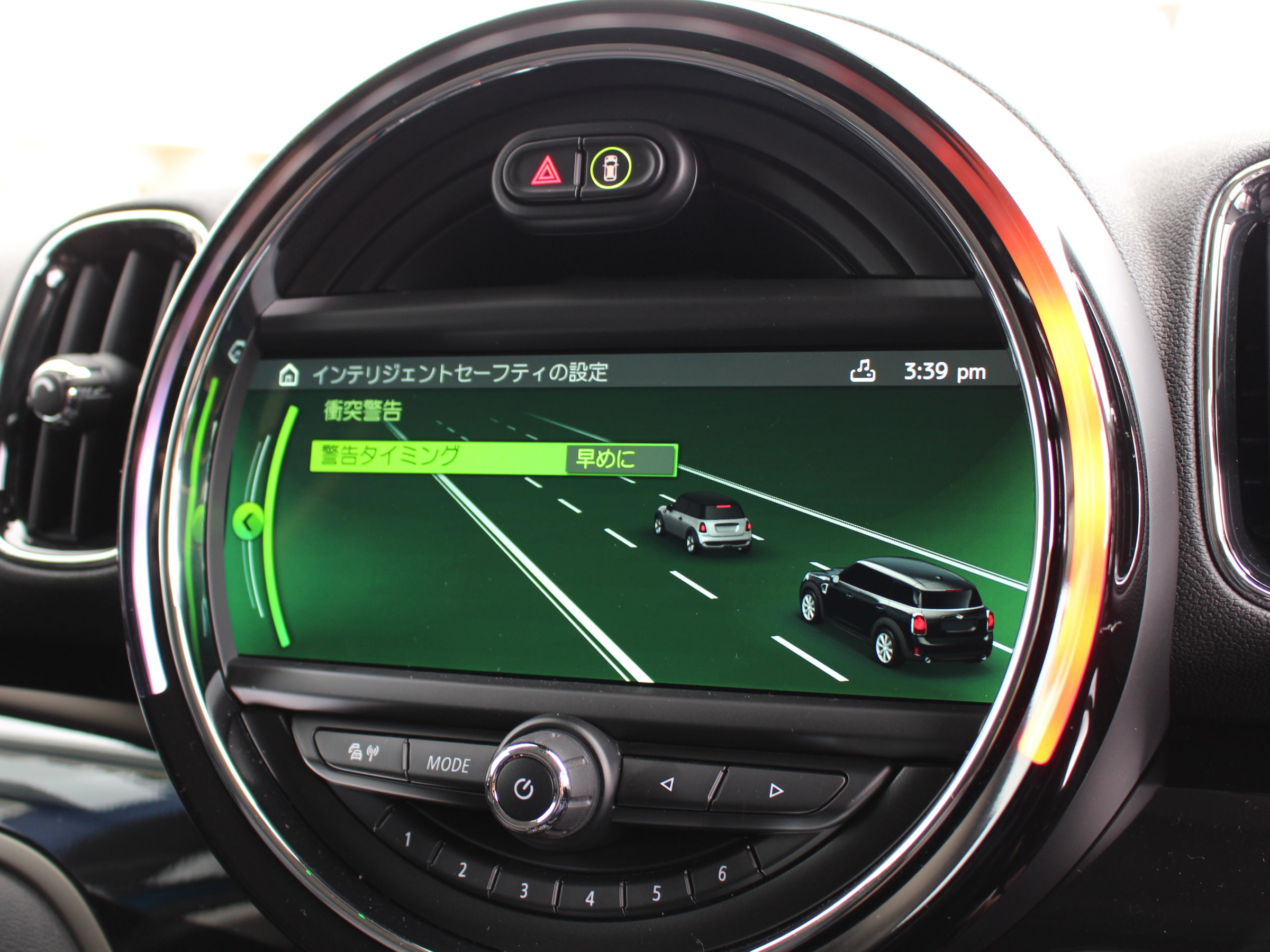 ＢＭＷ　ＭＩＮＩクーパーＤ　クロスオーバー