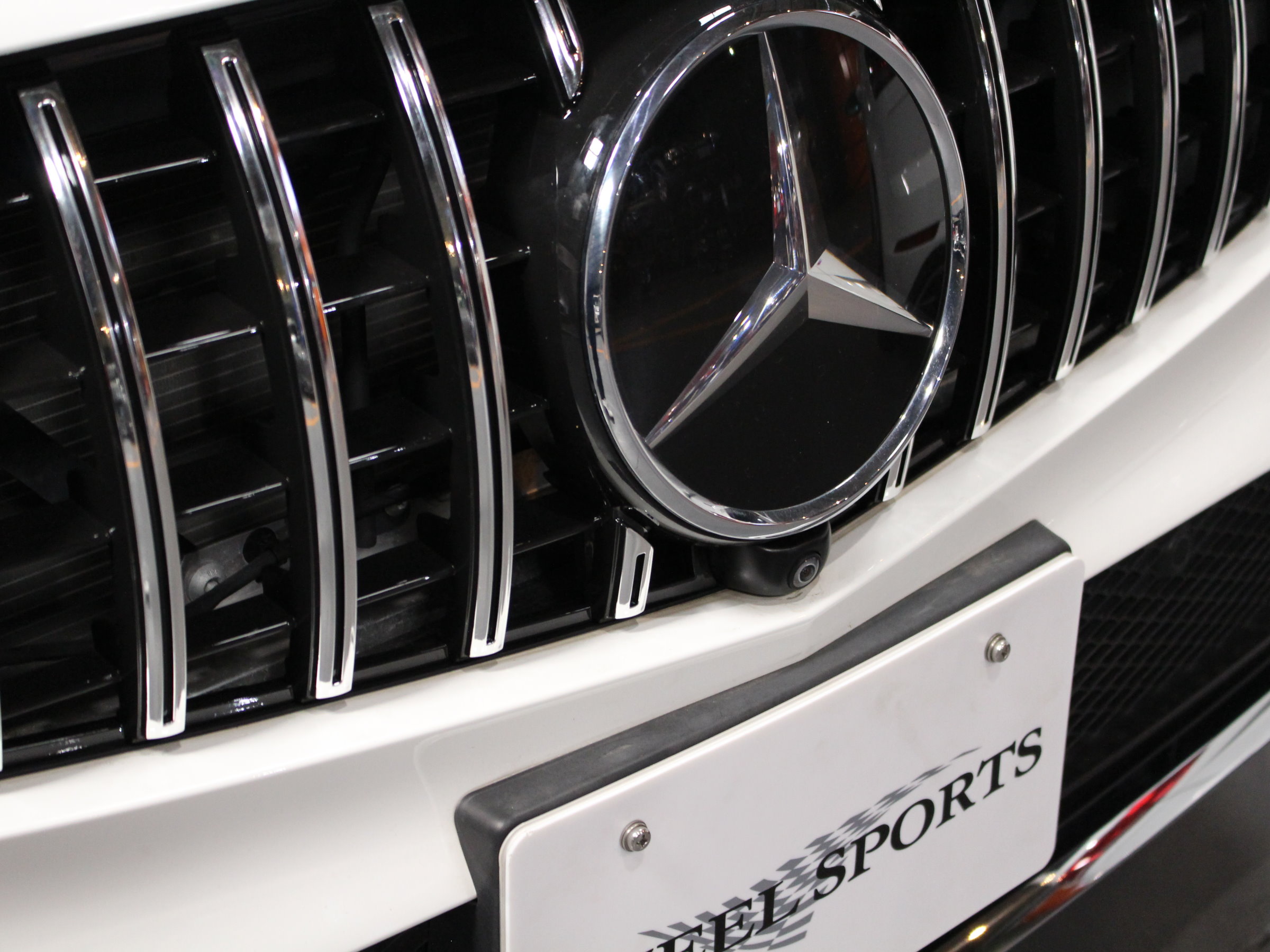 メルセデスベンツ　ＧＬＣ２２０ｄ　４マチック　スポーツ