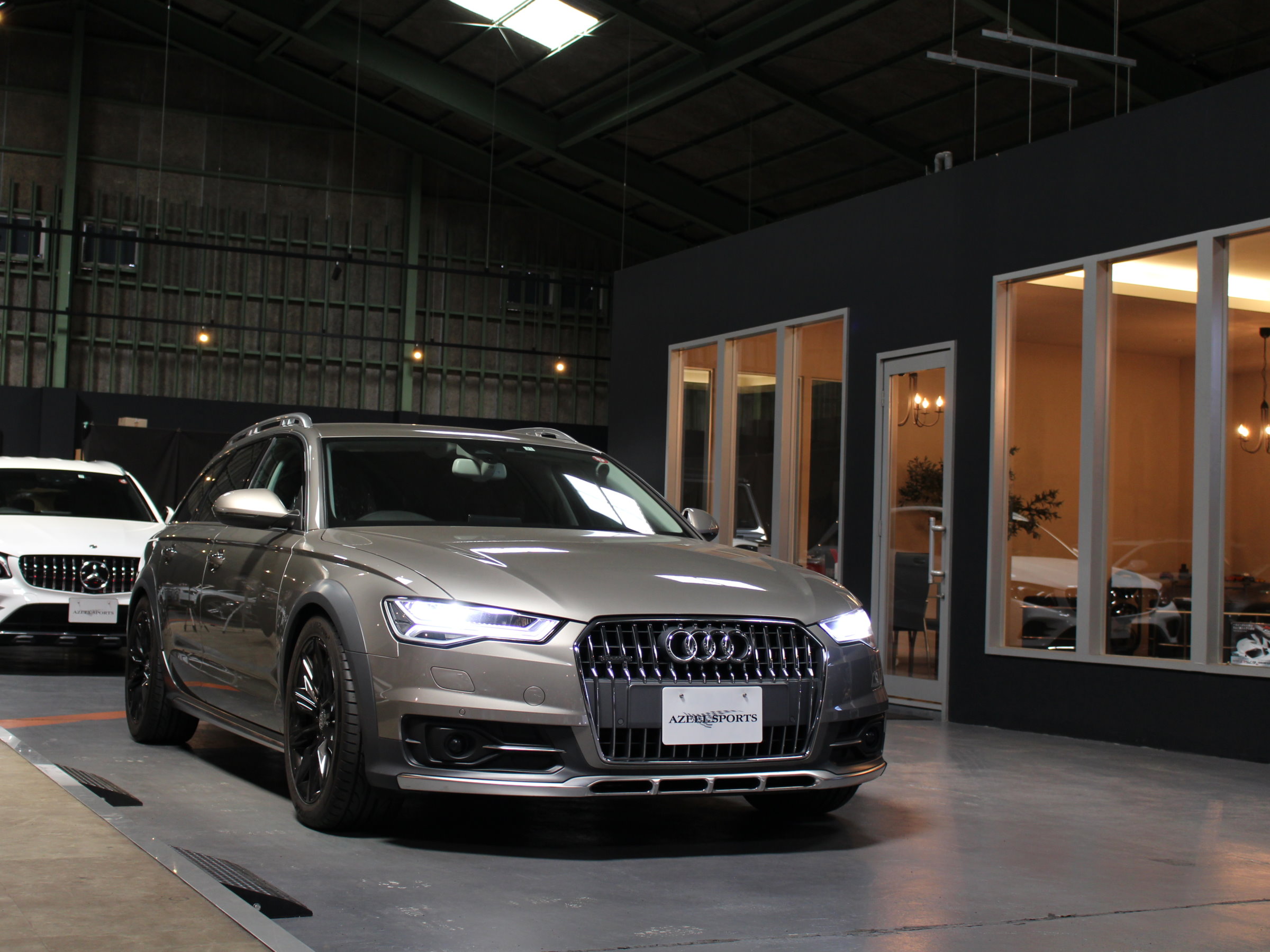 アウディ　Ａ６オールロードクワトロ　３．０ＴＦＳＩ