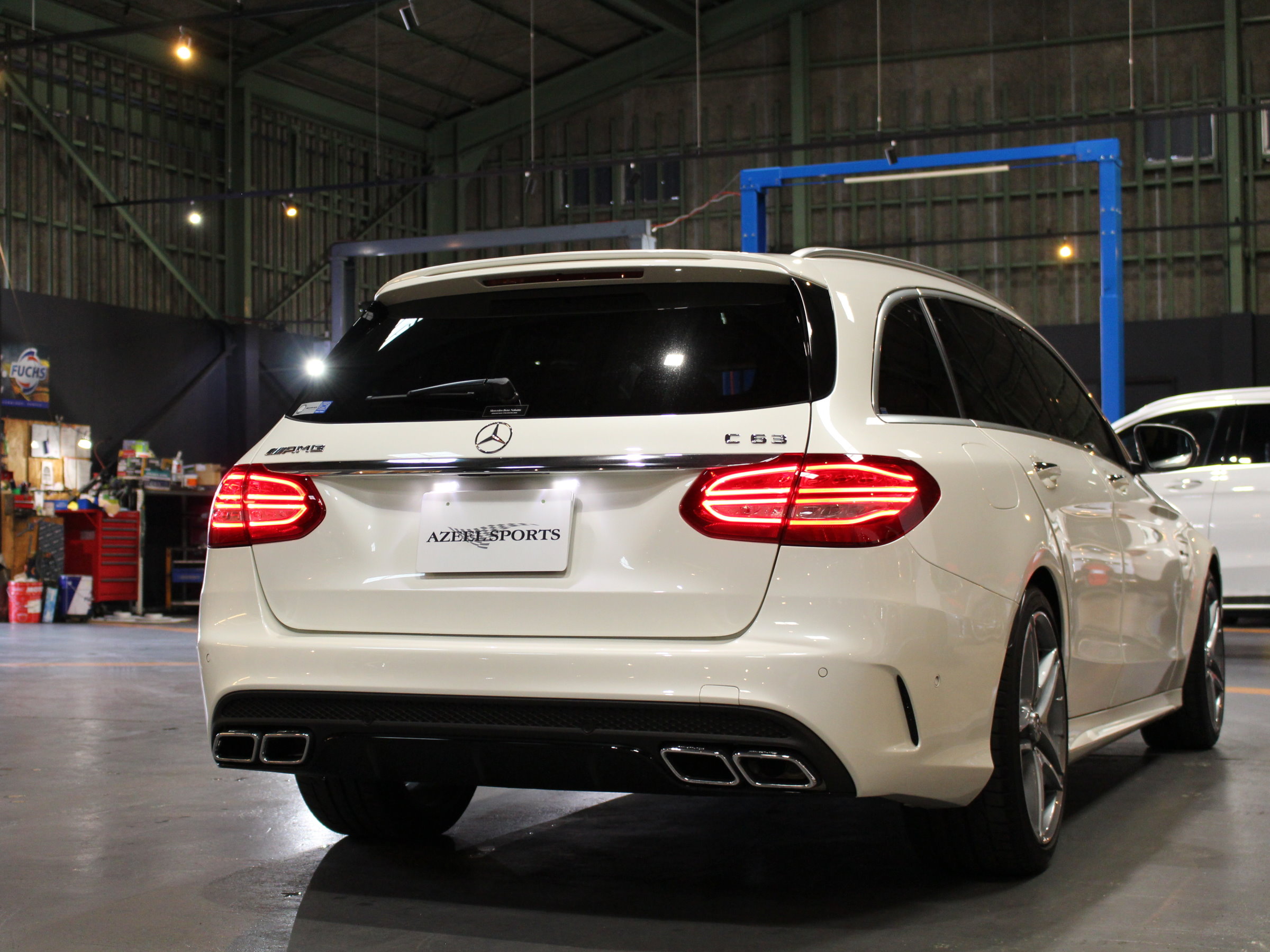 メルセデスＡＭＧ　Ｃ６３ステーションワゴン