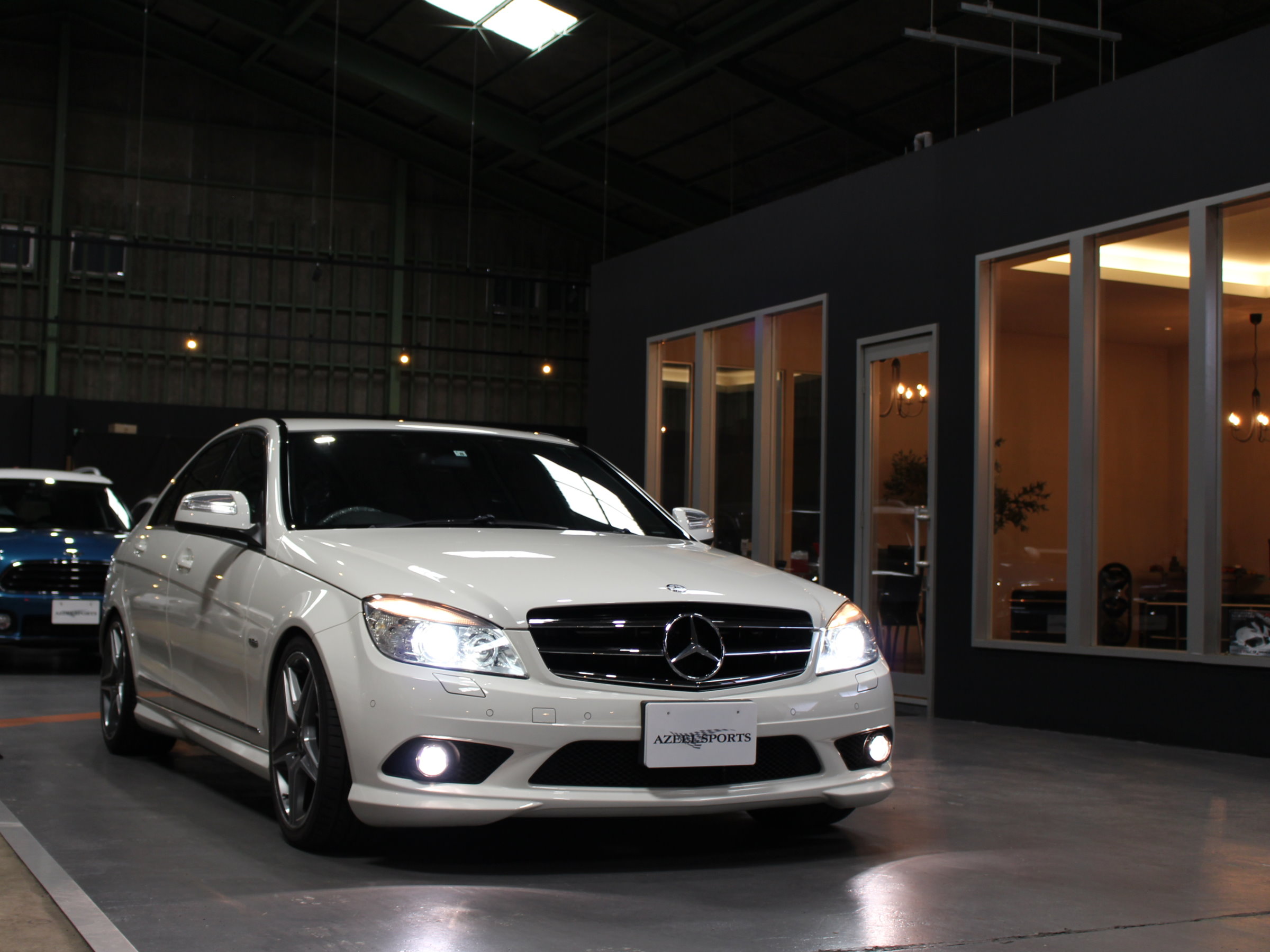 メルセデスベンツ　Ｃ３００アバンギャルドＳ