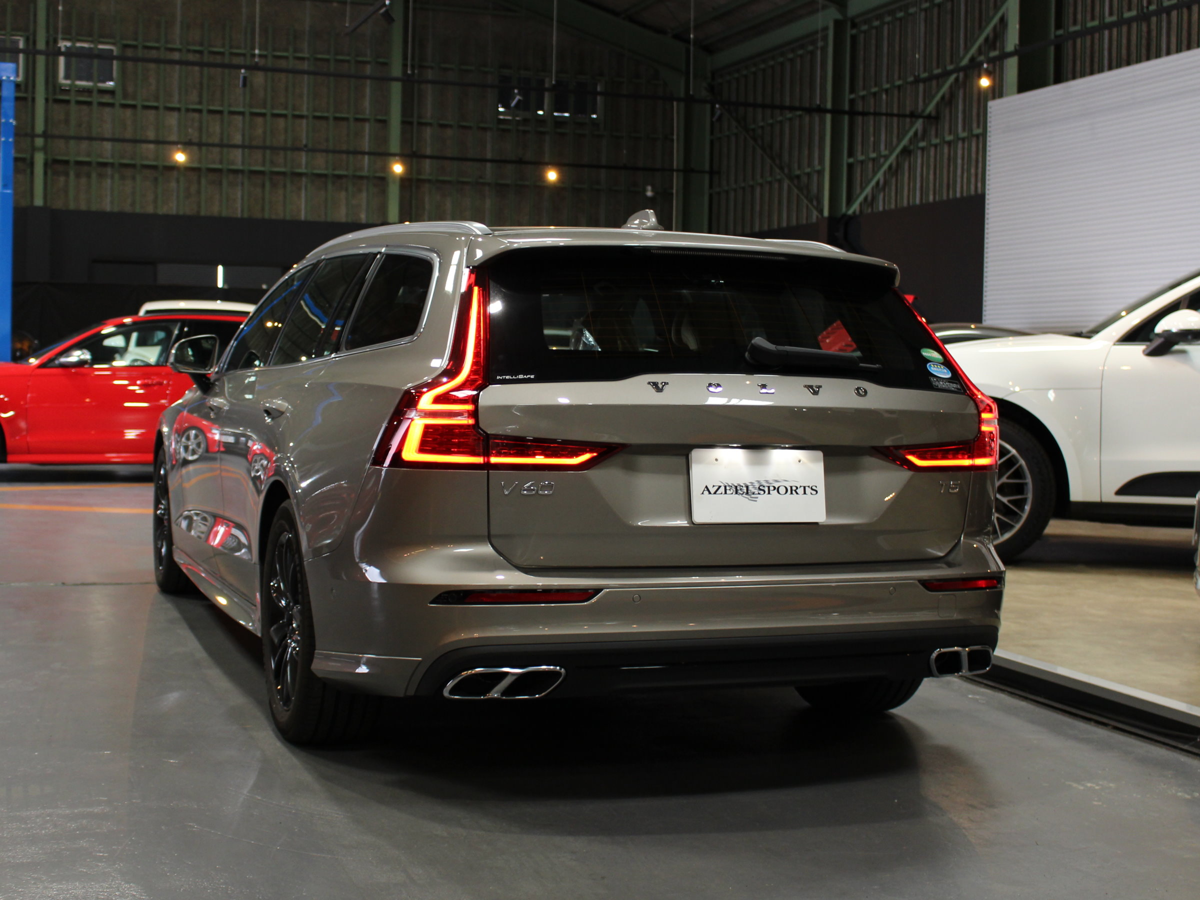 ボルボ　Ｖ６０　Ｔ５モメンタム　エクステリアスタイリングキット　