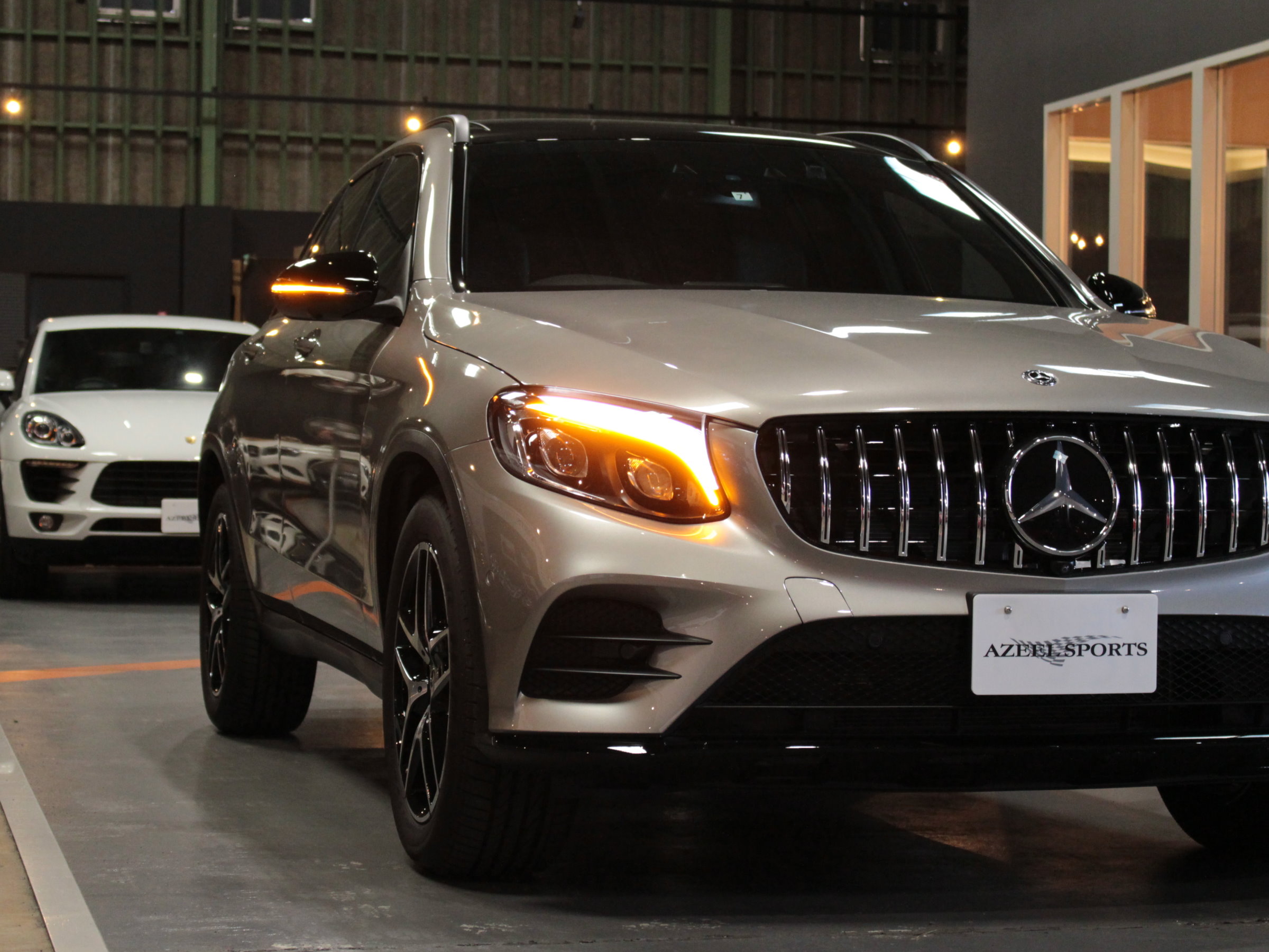 メルセデスベンツ　ＧＬＣ２２０ｄ　４マチック　ローレウスエディション