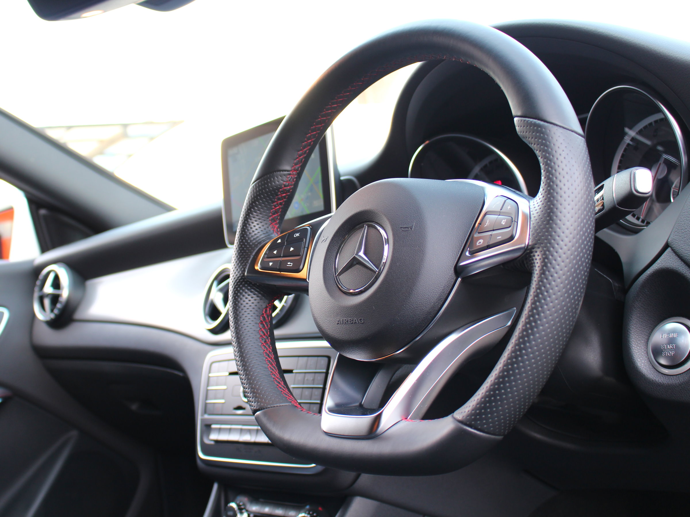 メルセデスベンツ　ＣＬＡ１８０　ＡＭＧライン