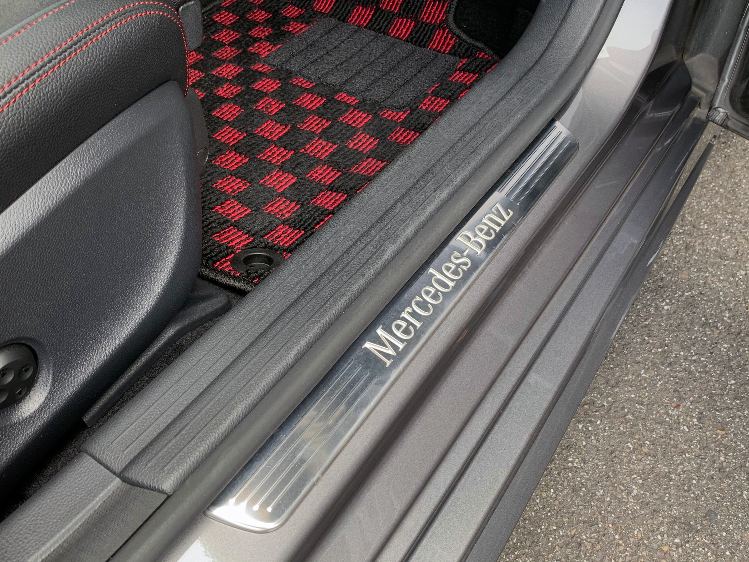 メルセデスベンツ　ＣＬＡ１８０シューティングブレーク　スポーツ