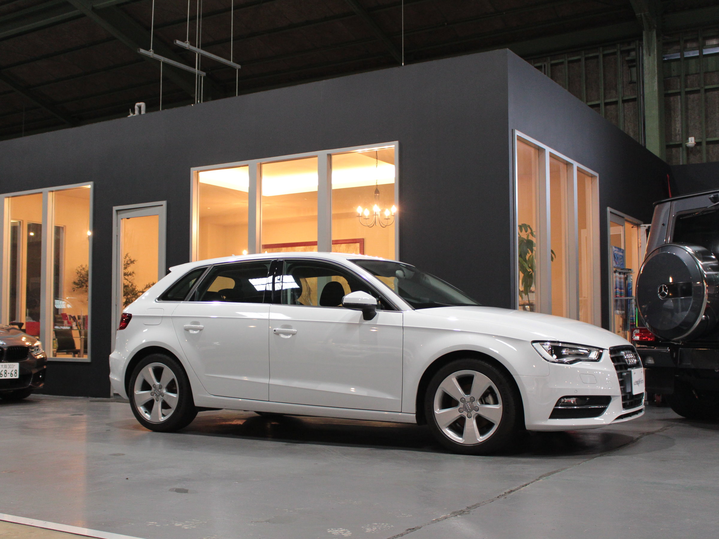 アウディ　Ａ３　１．４ＴＦＳＩ　ＣＯＤ（シリンダーオンデマンド）