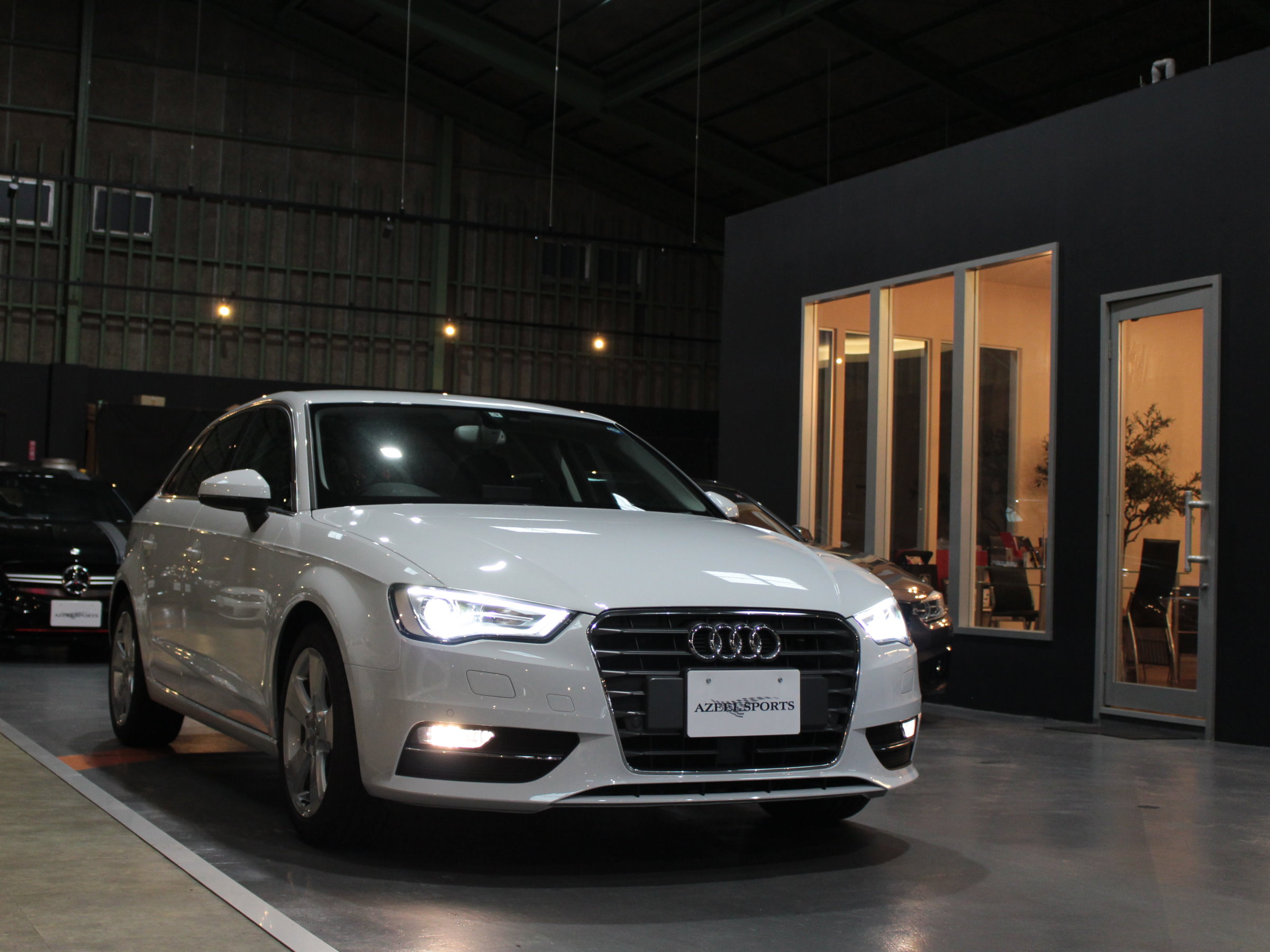 アウディ　Ａ３　１．４ＴＦＳＩ　ＣＯＤ（シリンダーオンデマンド）