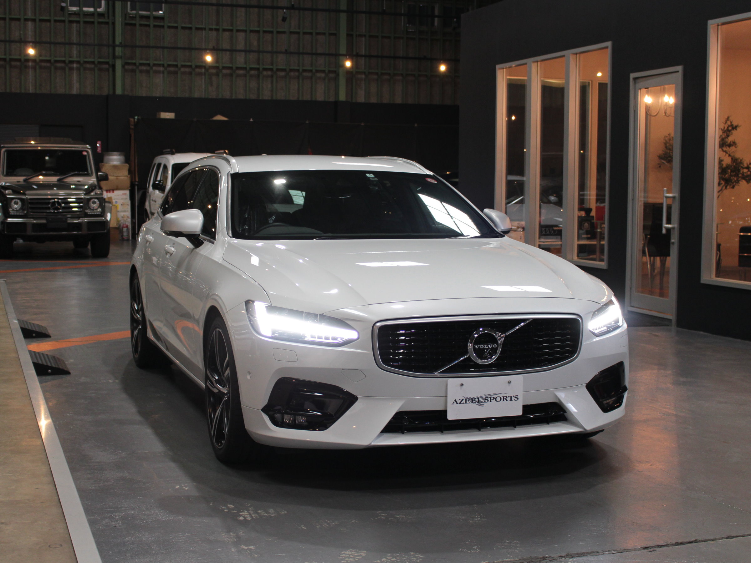 ボルボ　Ｖ９０　Ｔ６　ＡＷＤ　Ｒデザイン　ポールスター付