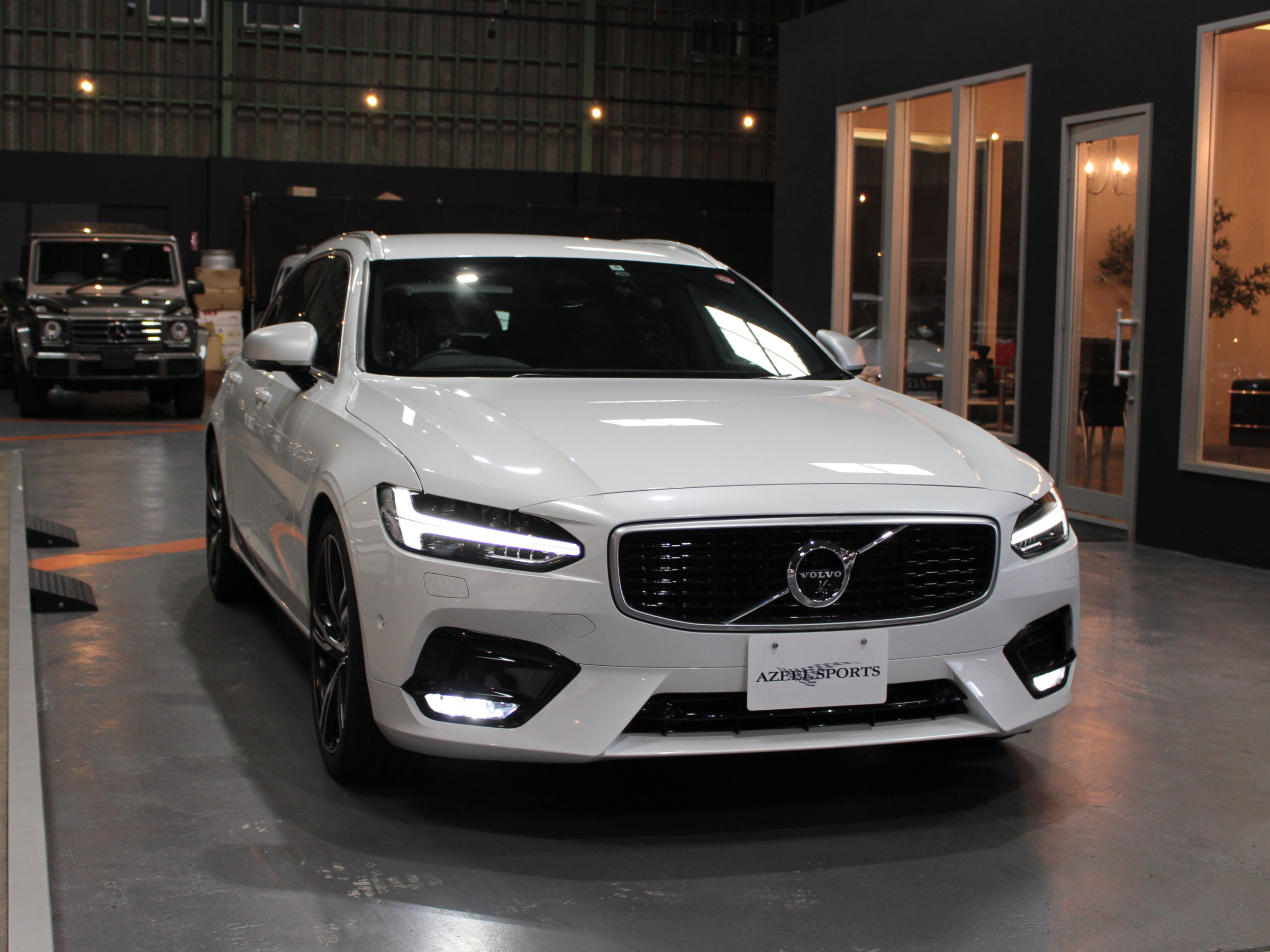 ボルボ　Ｖ９０　Ｔ６　ＡＷＤ　Ｒデザイン　ポールスター付