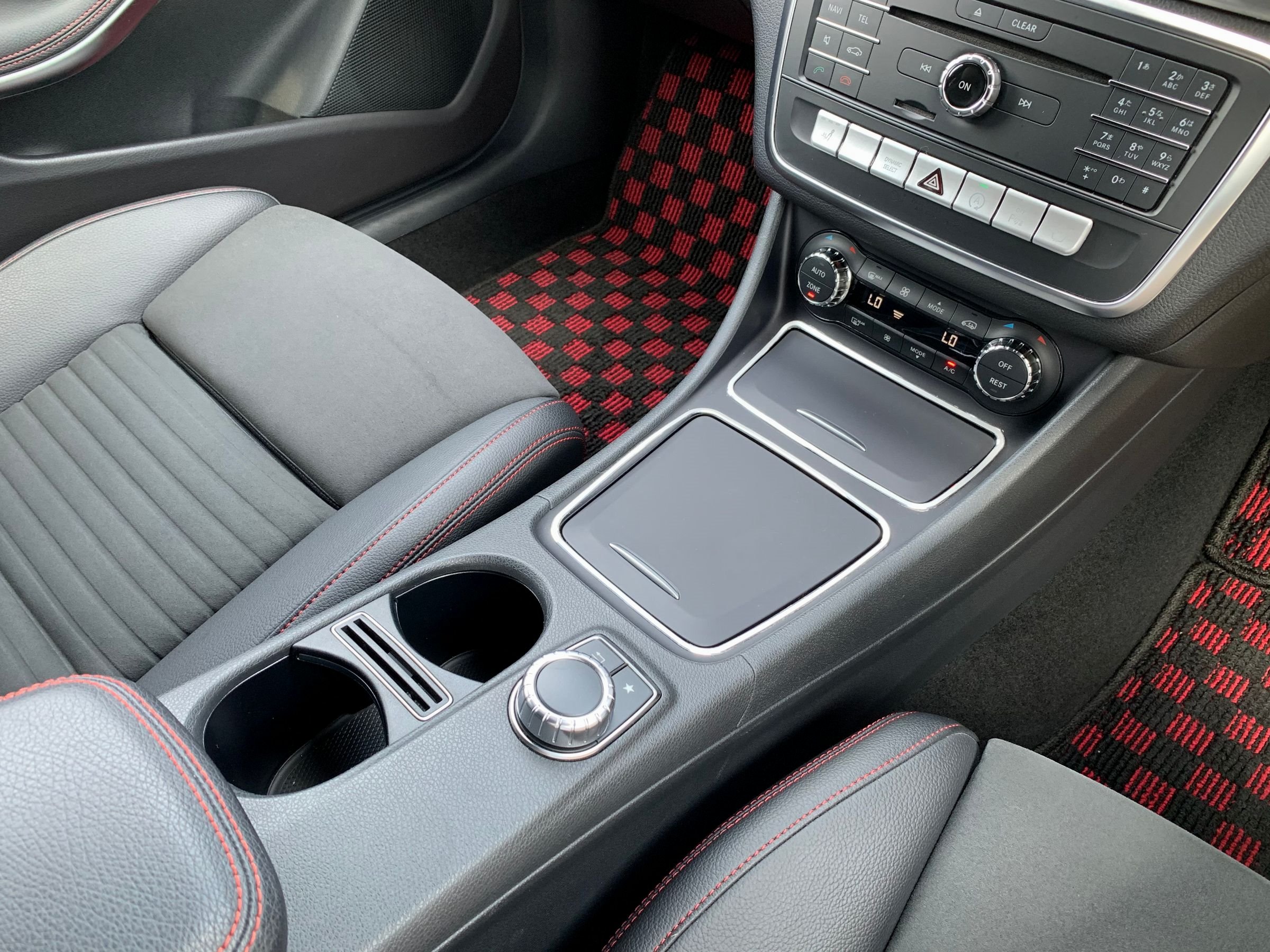 メルセデスベンツ　ＣＬＡ１８０シューティングブレーク　スポーツ