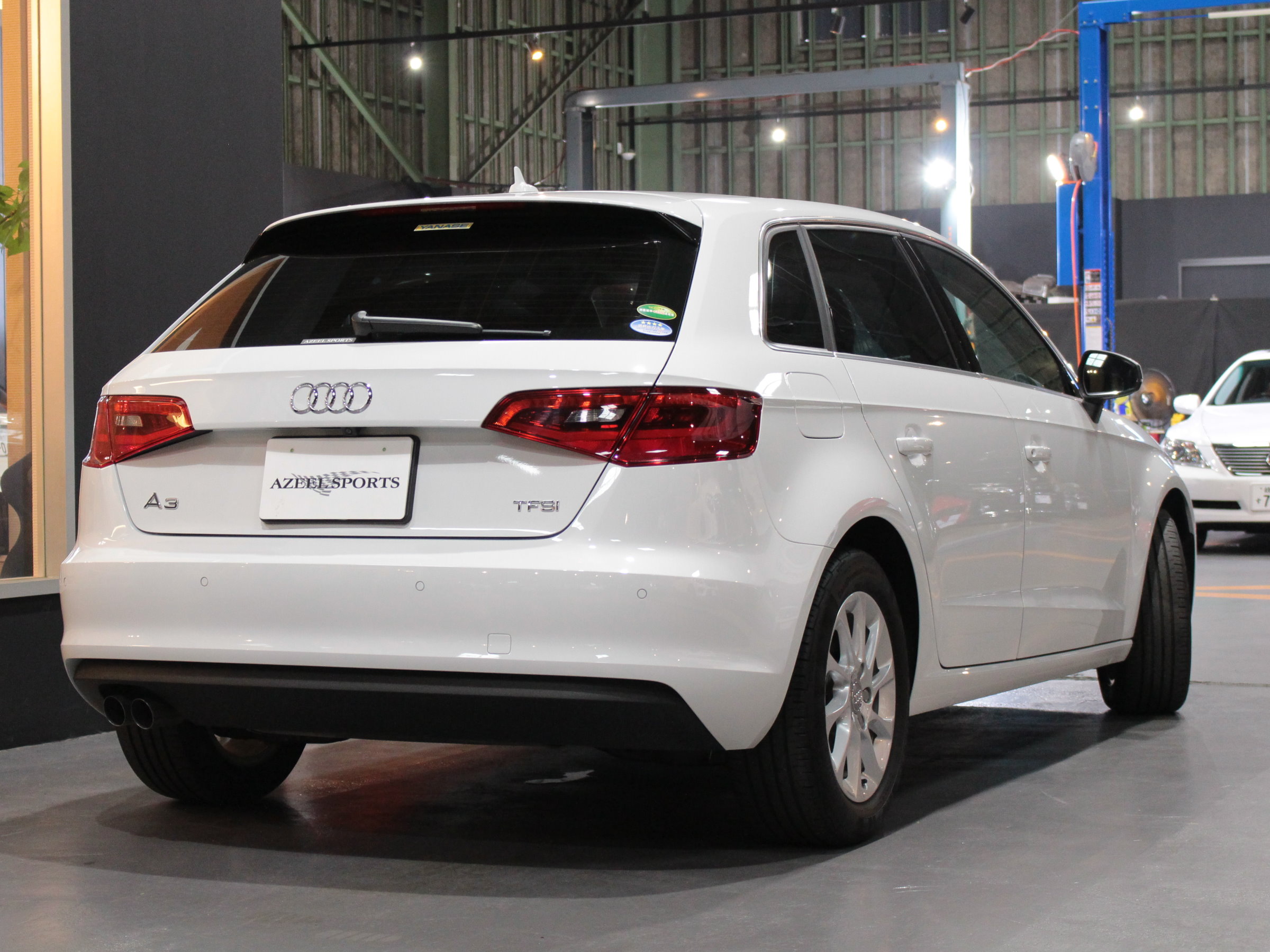アウディ　Ａ３スポーツバック　１．４ＴＦＳＩ　