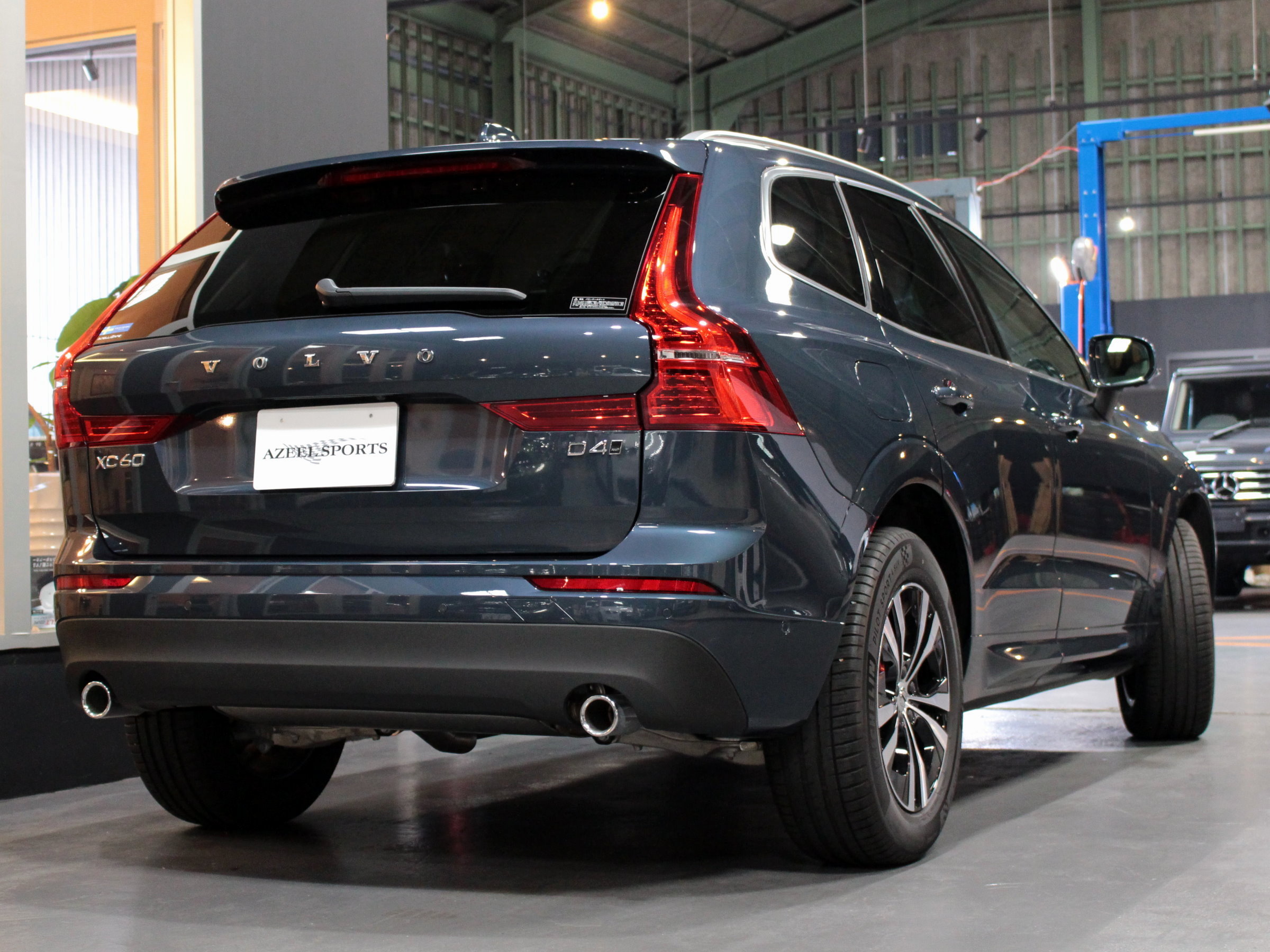 ボルボ　ＸＣ６０　Ｄ４　ＡＷＤ　モメンタム　クライメイトパッケージ