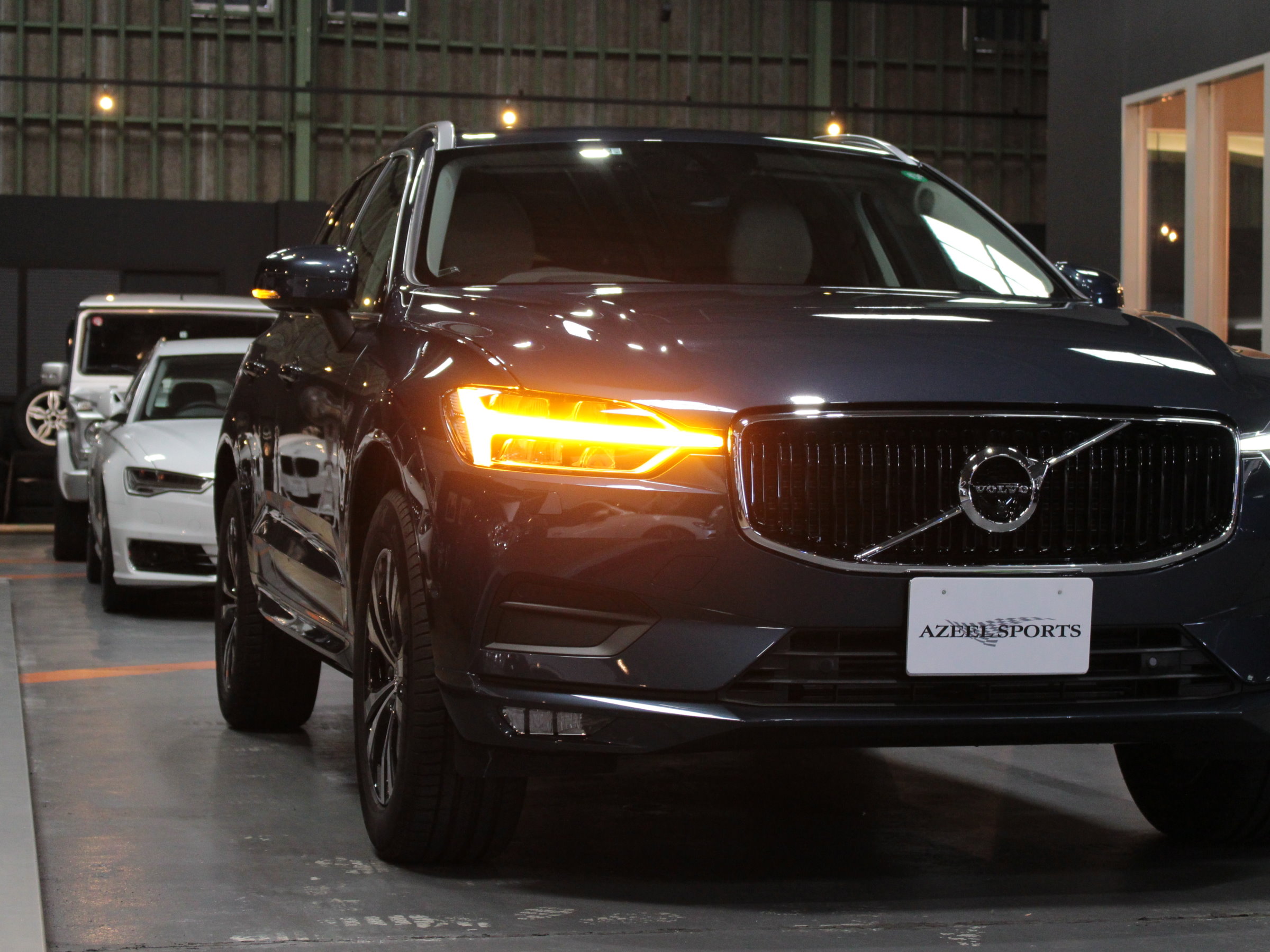 ボルボ　ＸＣ６０　Ｄ４　ＡＷＤ　モメンタム　クライメイトパッケージ