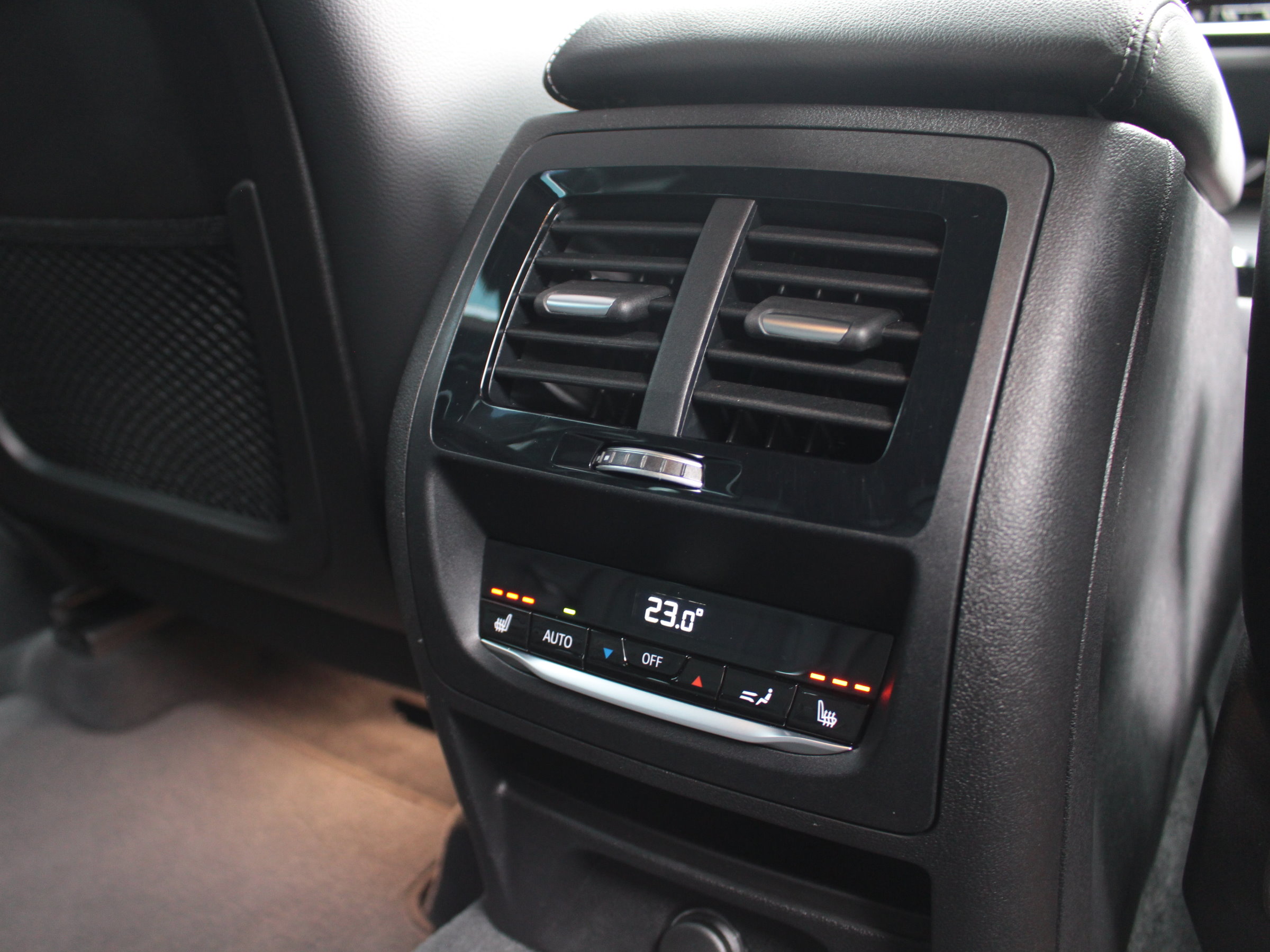BMW　Ｘ３　ｘＤｒｉｖｅ　２０ｄ　Ｍスポーツ