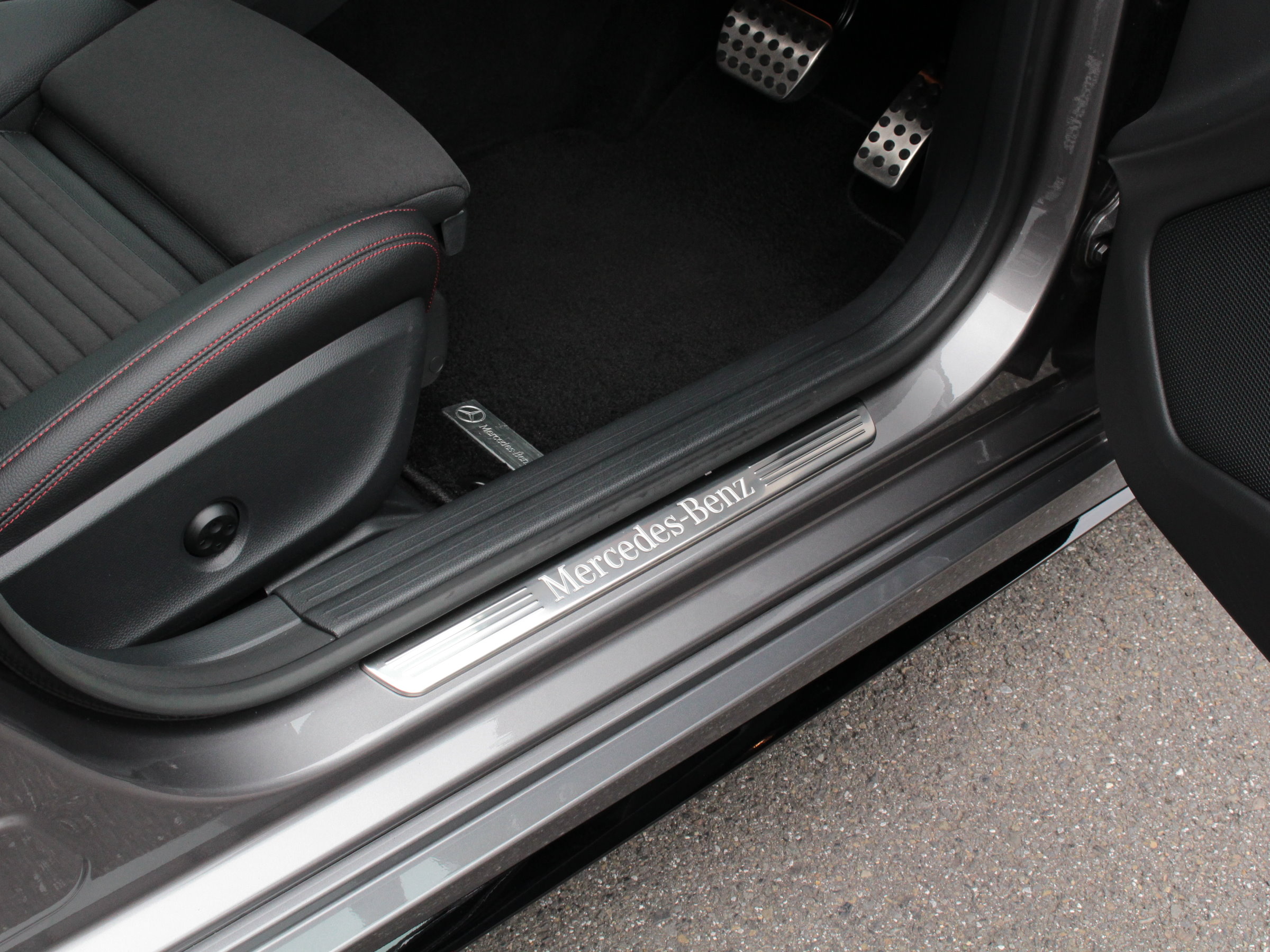 メルセデスベンツ　ＣＬＡ　１８０ＡＭＧスタイル　