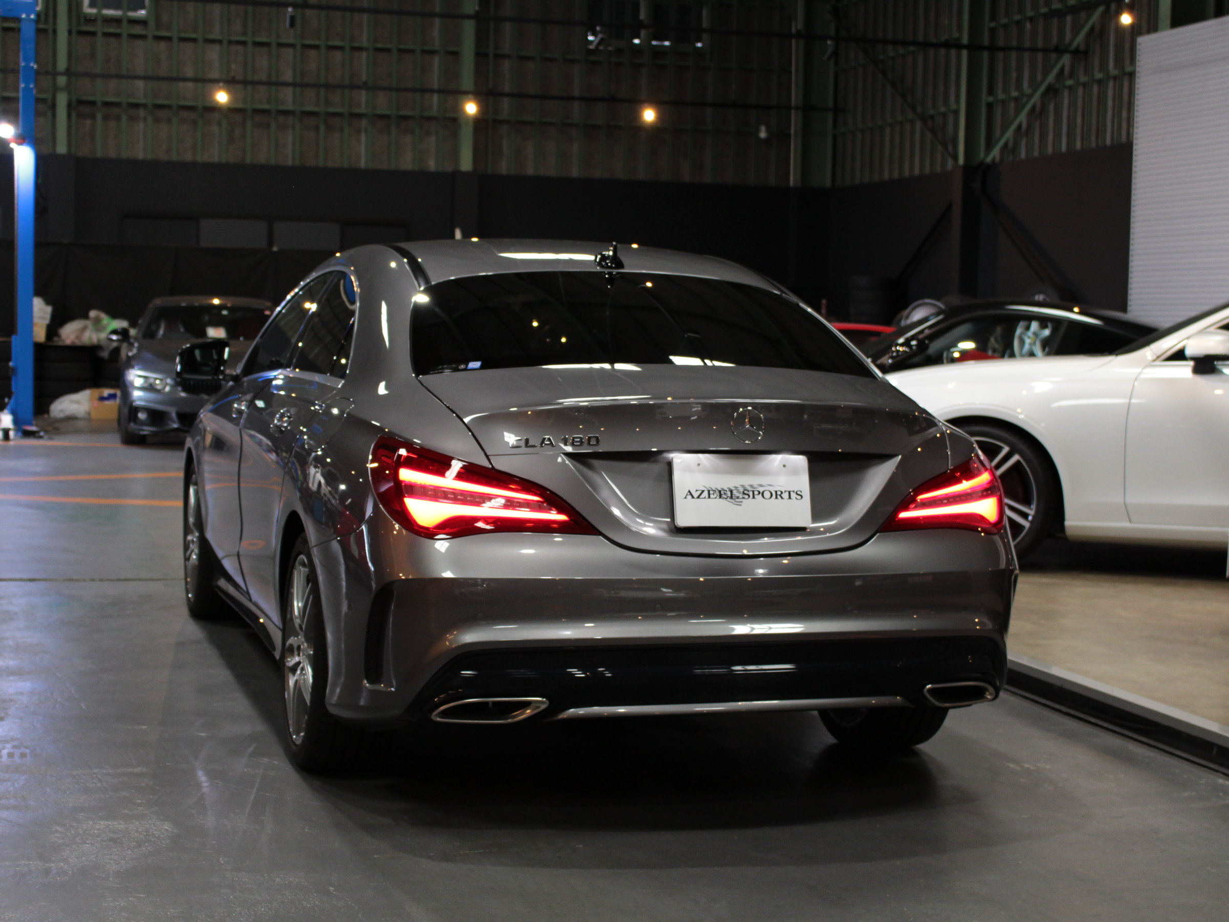 メルセデスベンツ　ＣＬＡ　１８０ＡＭＧスタイル　