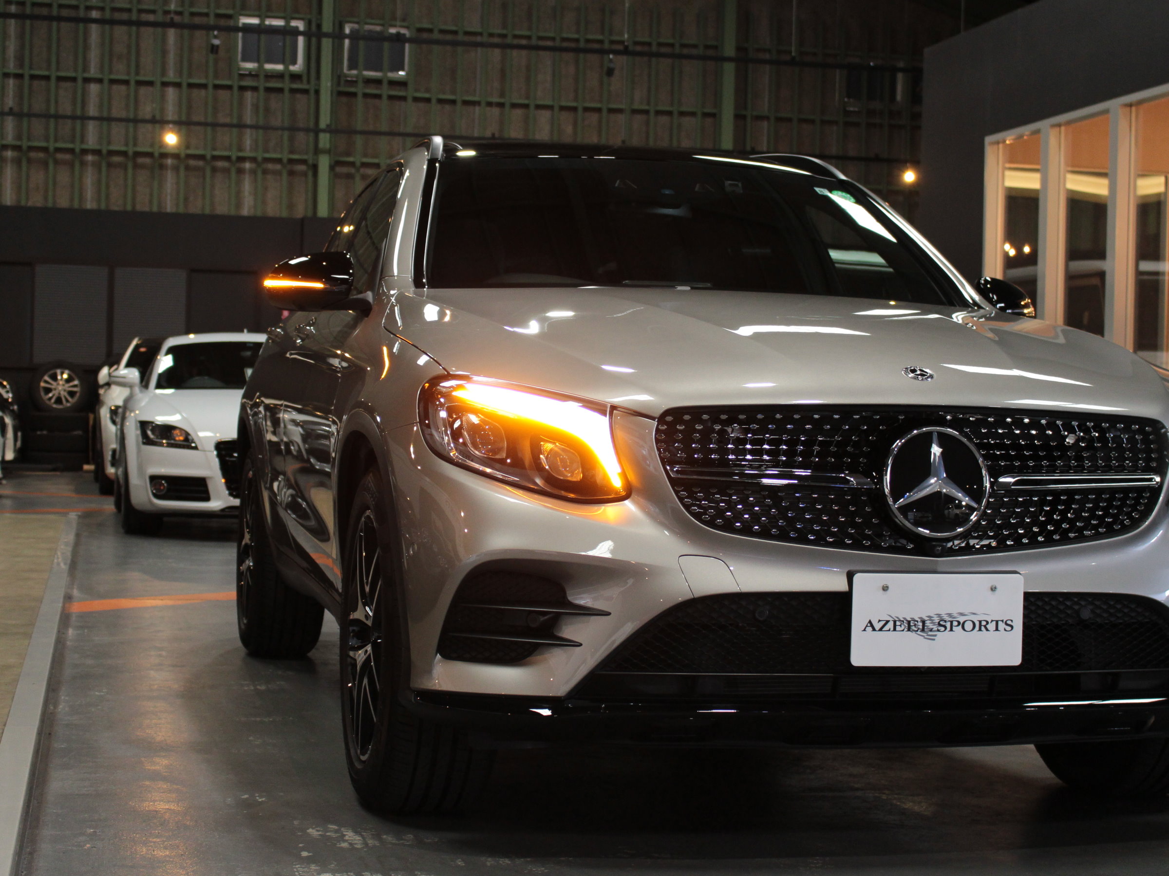 メルセデスベンツ　ＧＬＣ２２０ｄ　４マチック　ローレウスエディション