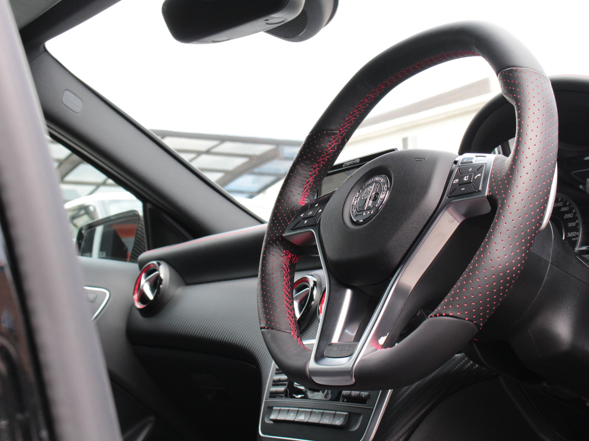 メルセデスベンツ　A　４５　AMG　４マチック　エディション１