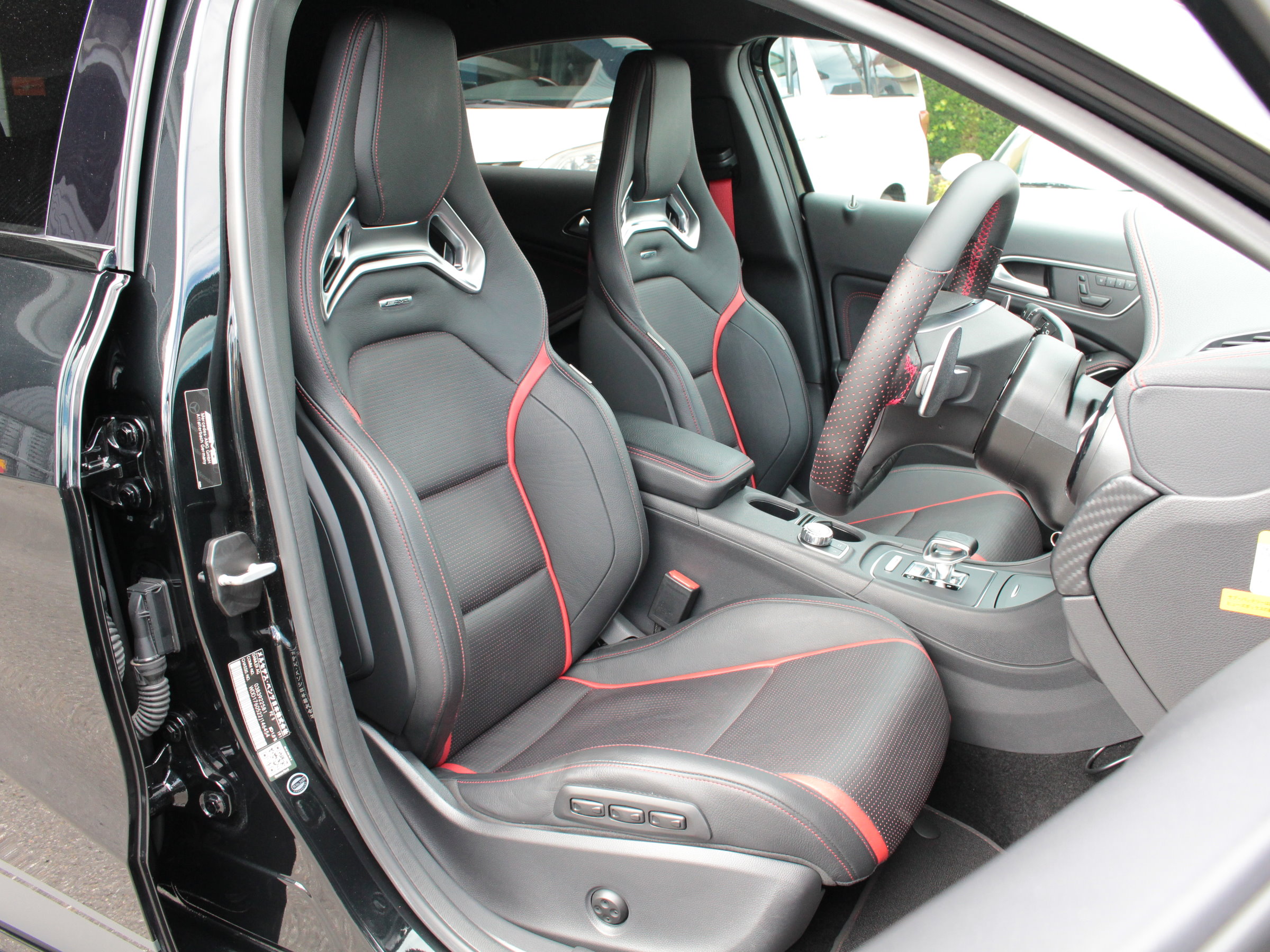 メルセデスベンツ　A　４５　AMG　４マチック　エディション１