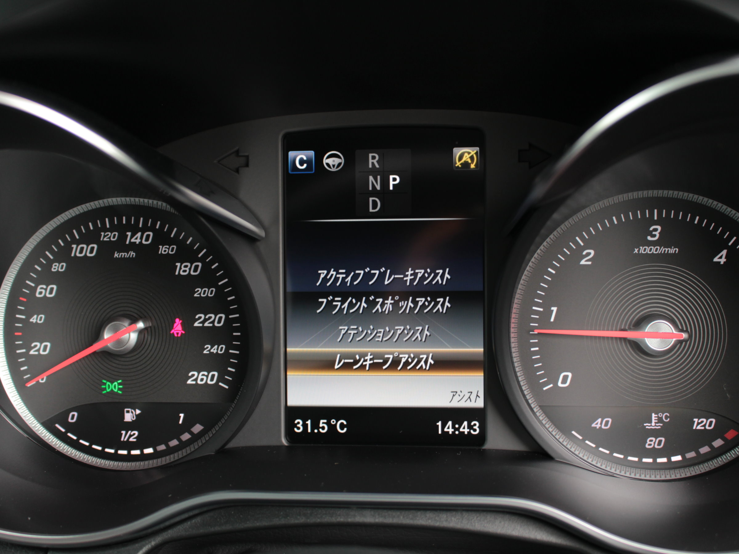 メルセデスベンツ　ＧＬＣ２２０ｄ　４マチック　ローレウスエディション