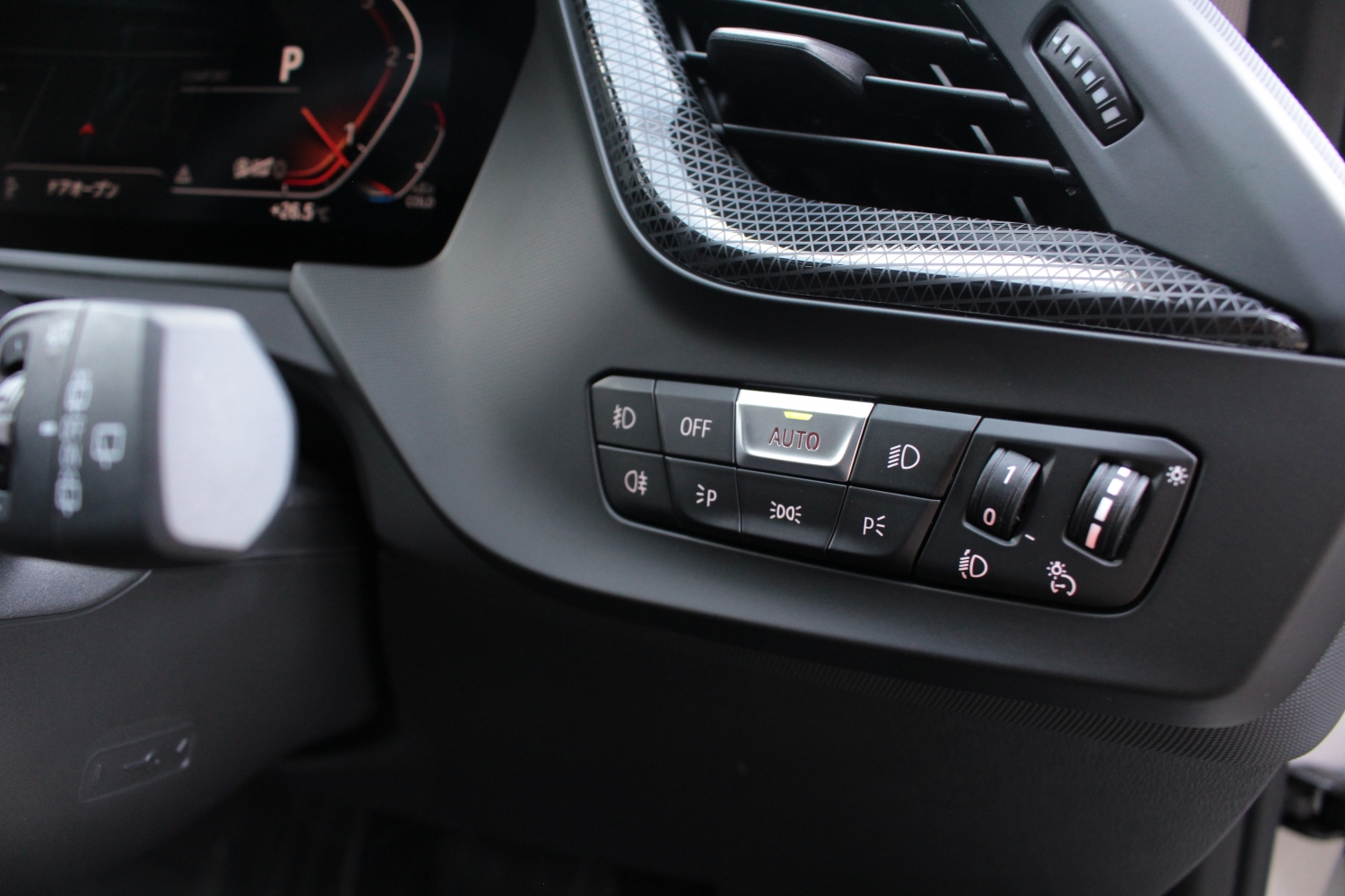 ＢＭＷ　１１８d　プレイ