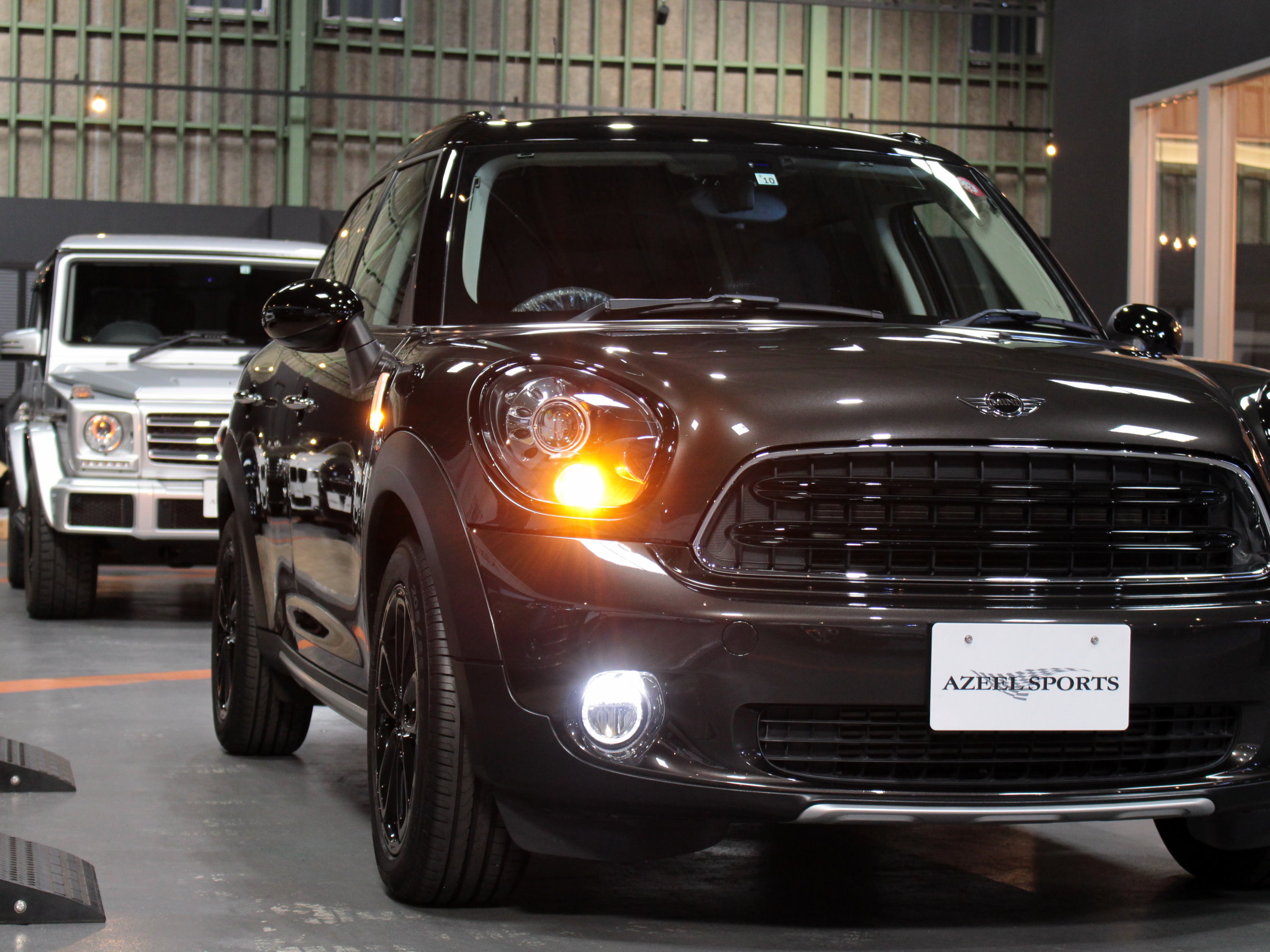 ＢＭＷ　ＭＩＮＩ　クーパーＤ　クロスオーバー　ブラックデザインパッケージ