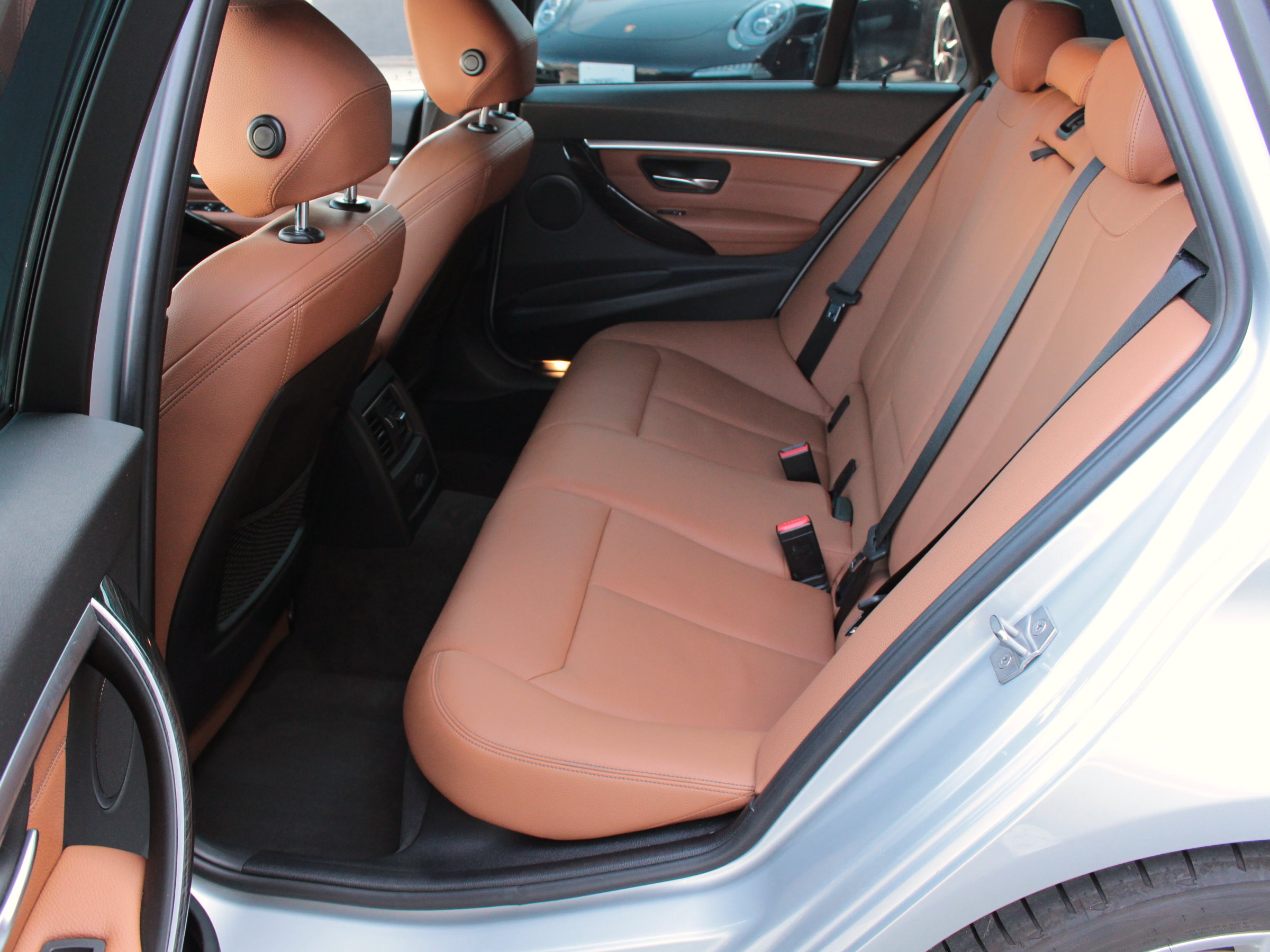 BMW　３２０ｄ　Ｍスポーツ