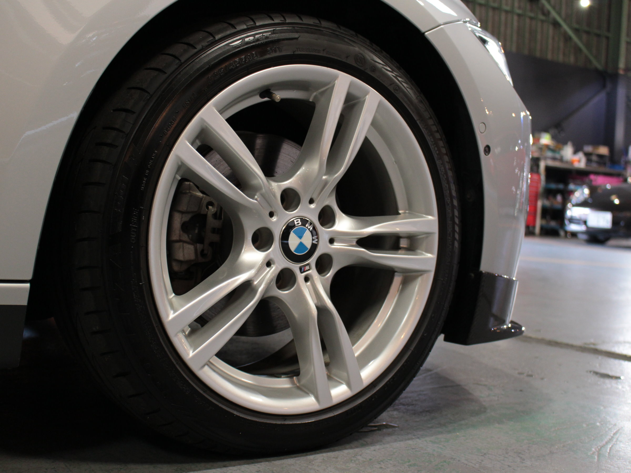 BMW　３２０ｄ　Ｍスポーツ