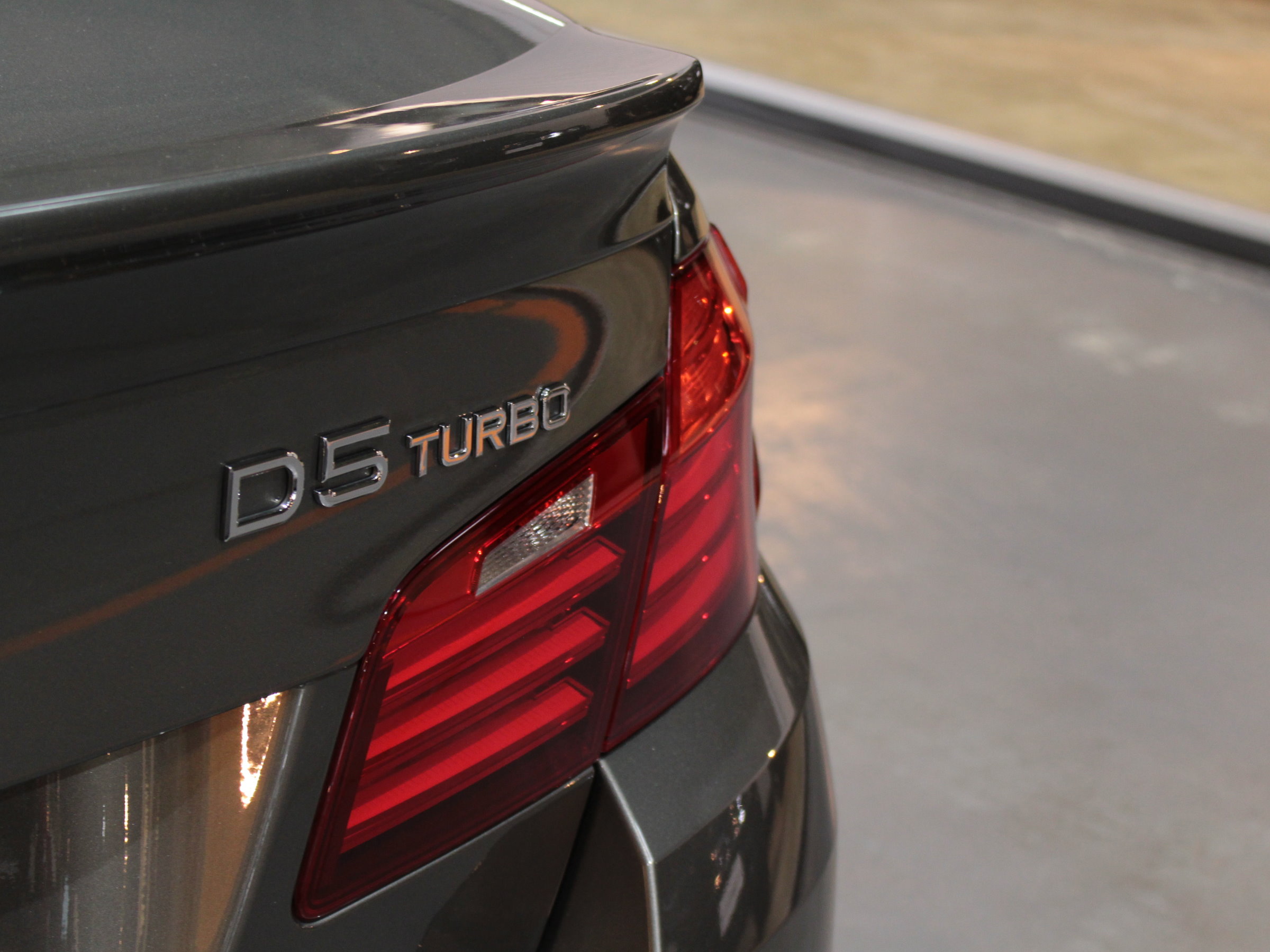 ＢＭＷアルピナ　Ｄ５ターボ　リムジン