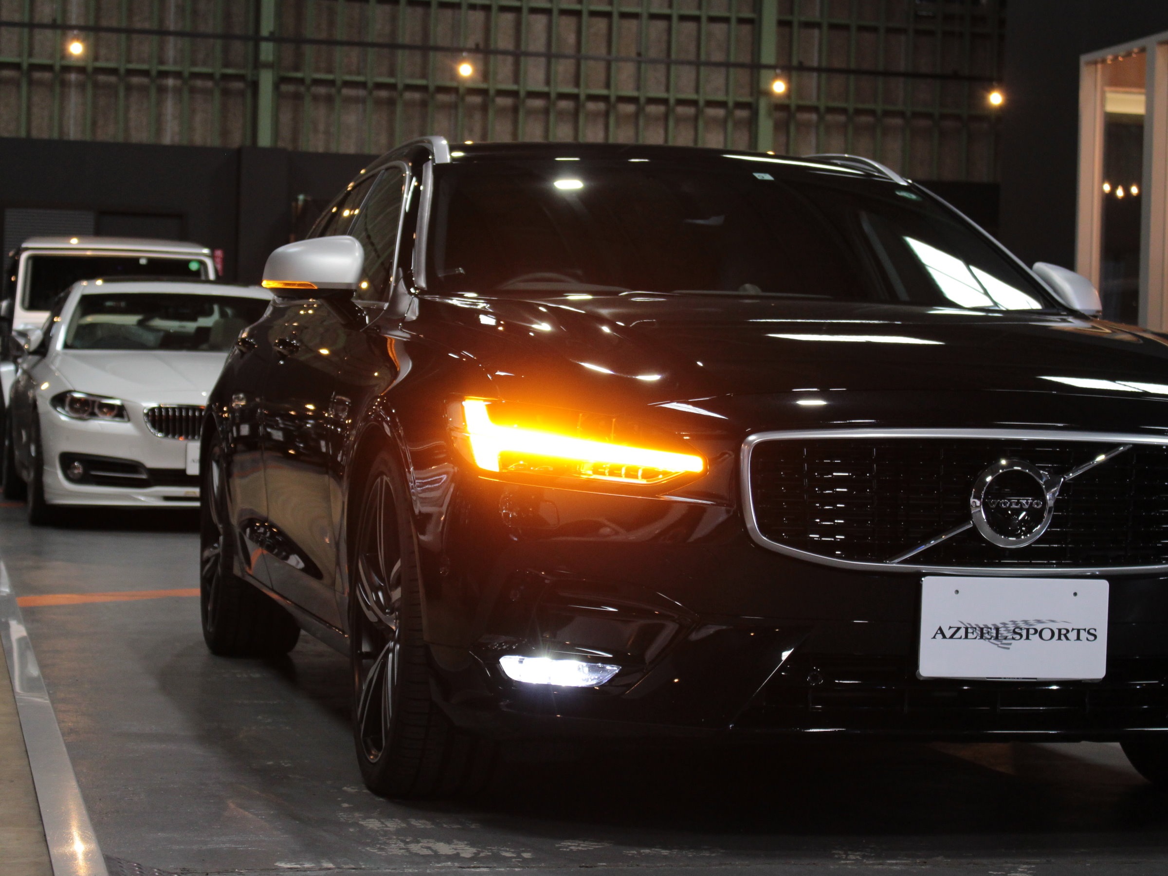 ボルボ　Ｔ６　ＡＷＤ　Ｒデザイン　