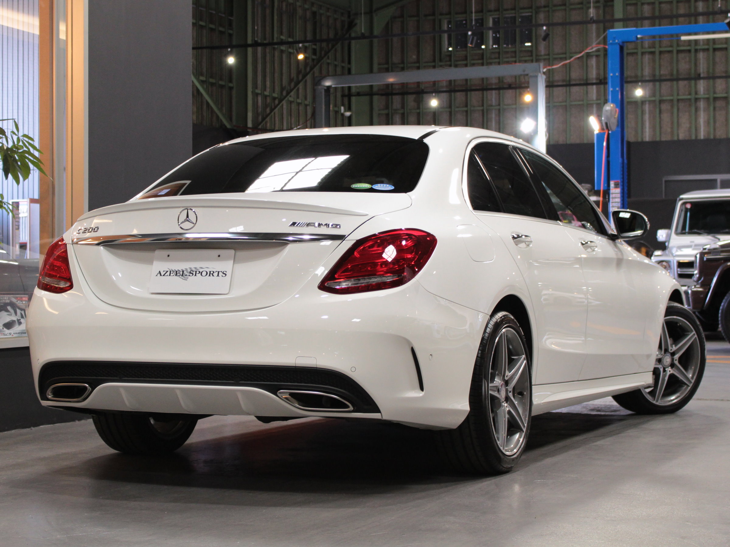 メルセデスベンツ　Ｃ２００　アバンギャルド　ＡＭＧライン