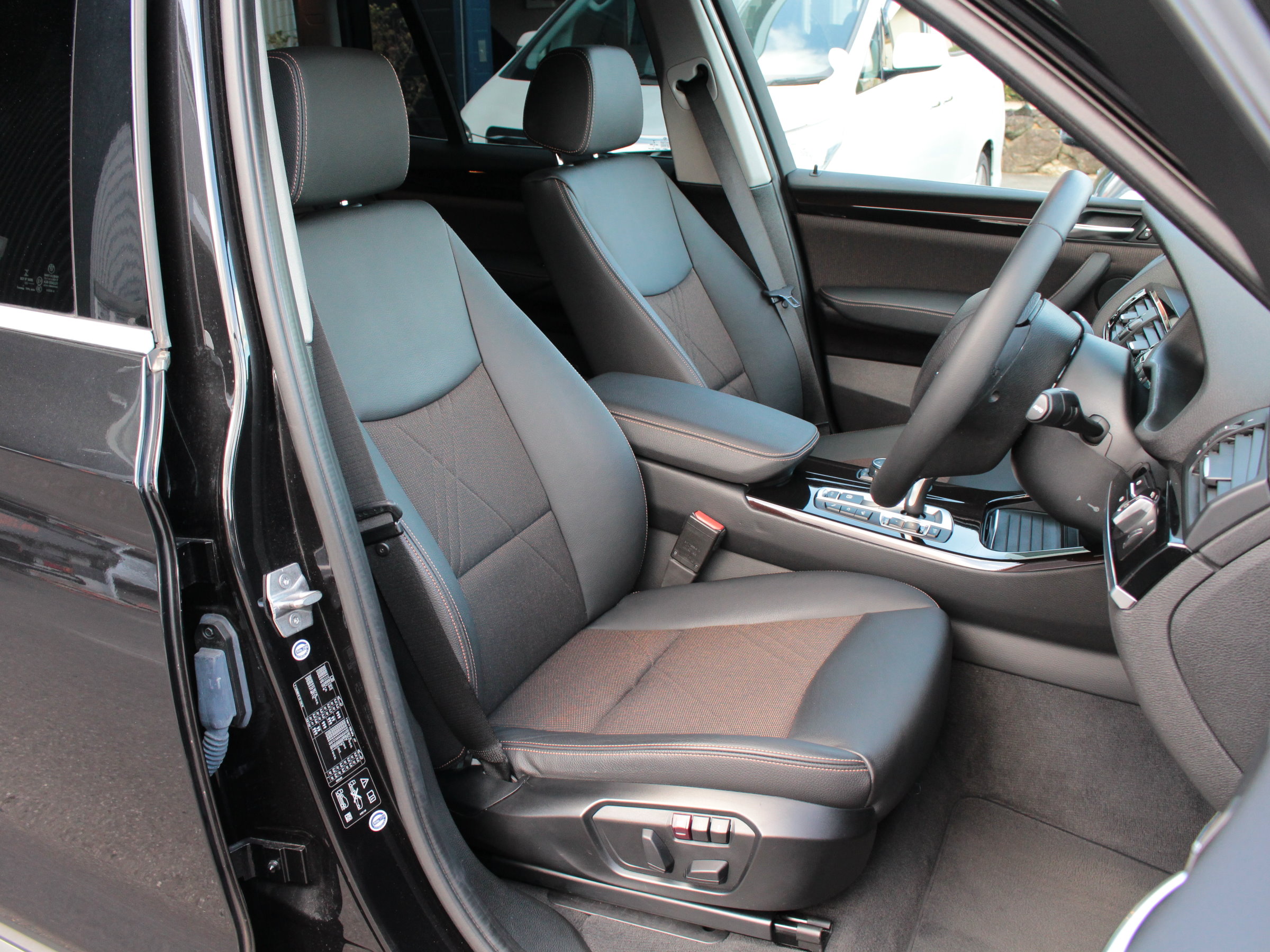ＢＭＷ　Ｘ３　Ｘドライブ　２０ｄ　Ｘライン