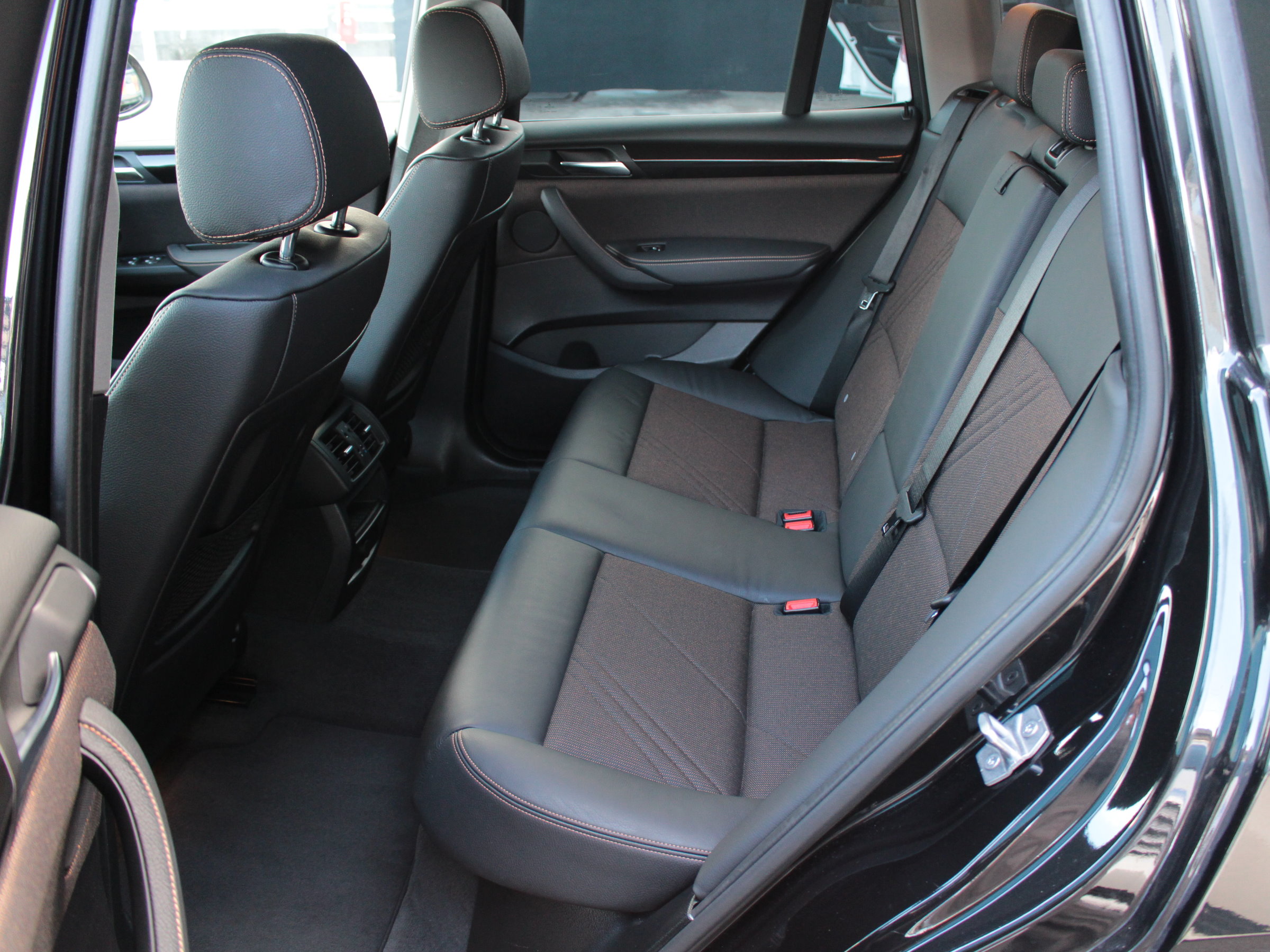 ＢＭＷ　Ｘ３　Ｘドライブ　２０ｄ　Ｘライン