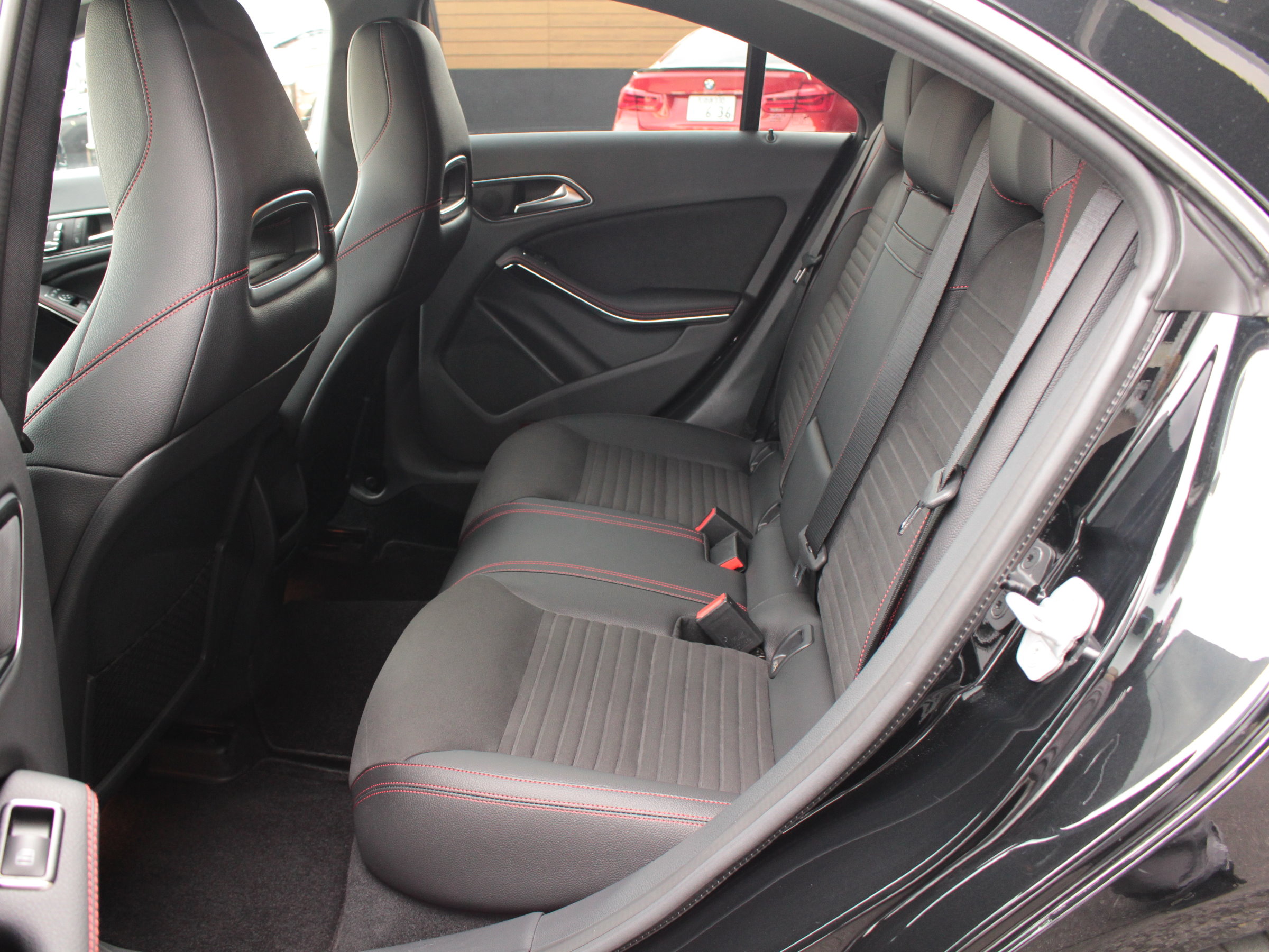 メルセデスベンツ　ＣＬＡ　１８０　スポーツ