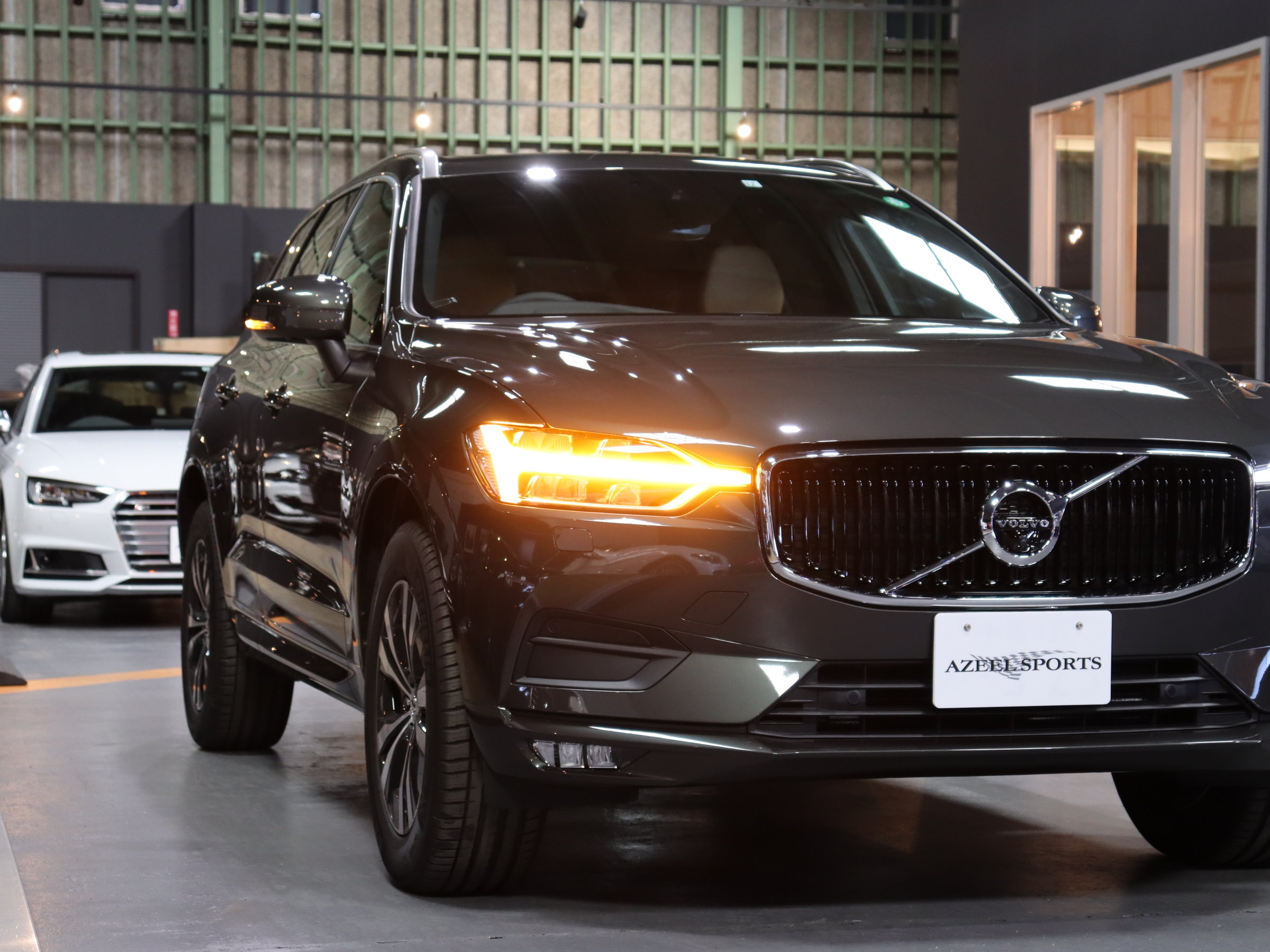 ボルボ　ＸＣ６０　Ｄ４　４ＷＤ　モメンタム