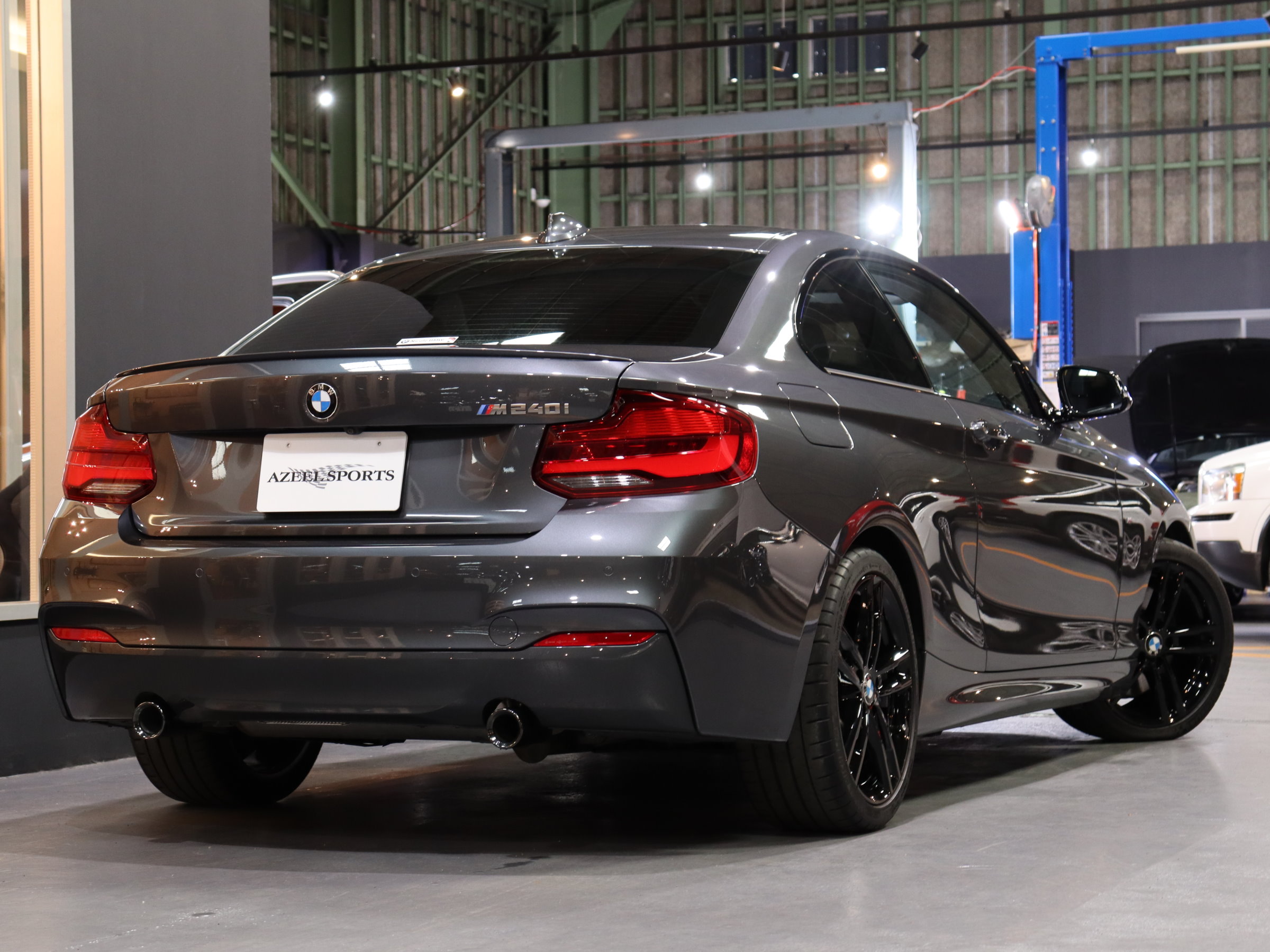 ＢＭＷ　２シリーズクーペ　Ｍ２４０ｉ