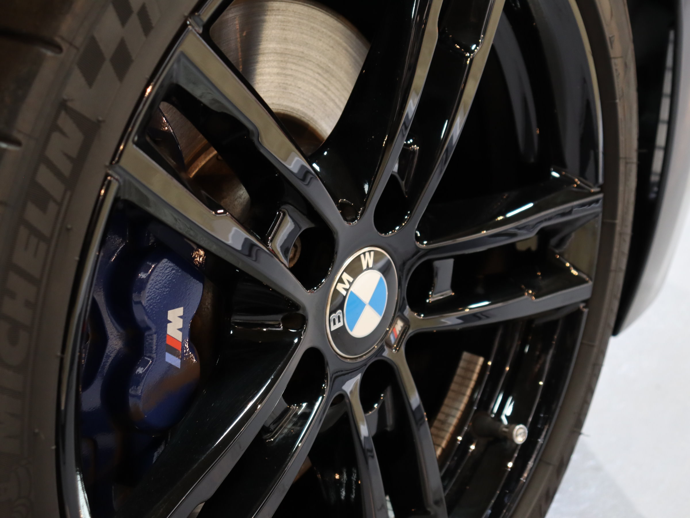 ＢＭＷ　２シリーズクーペ　Ｍ２４０ｉ