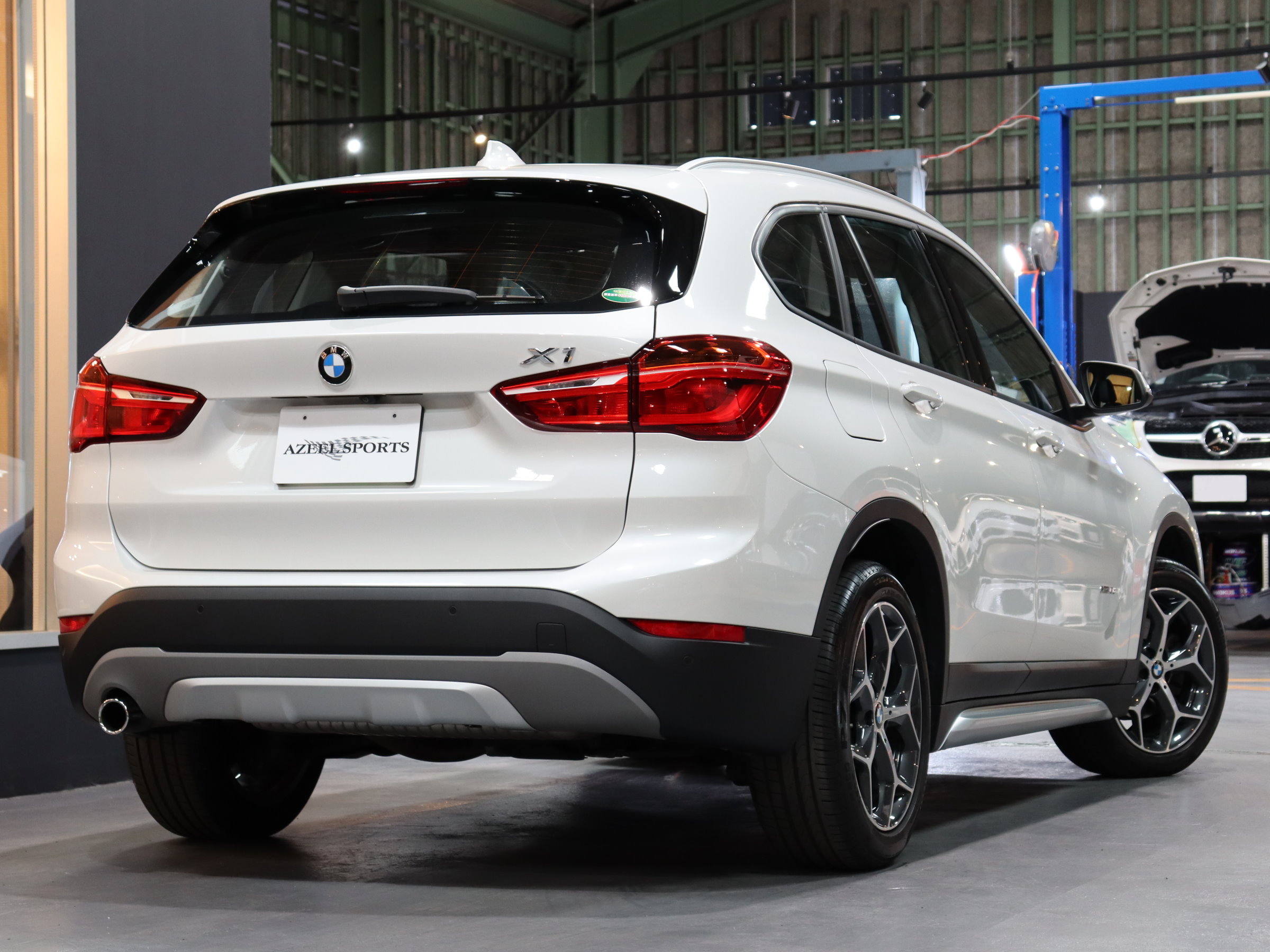 ＢＭＷ　Ｘ１　ｘＤｒｉｖｅ　１８ｄ　Ｘライン　ハイラインパッケージ