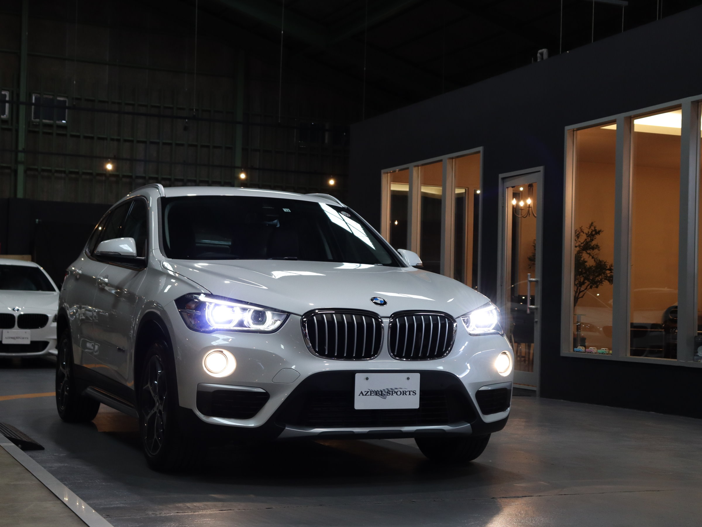 ＢＭＷ　Ｘ１　ｘＤｒｉｖｅ　１８ｄ　Ｘライン　ハイラインパッケージ