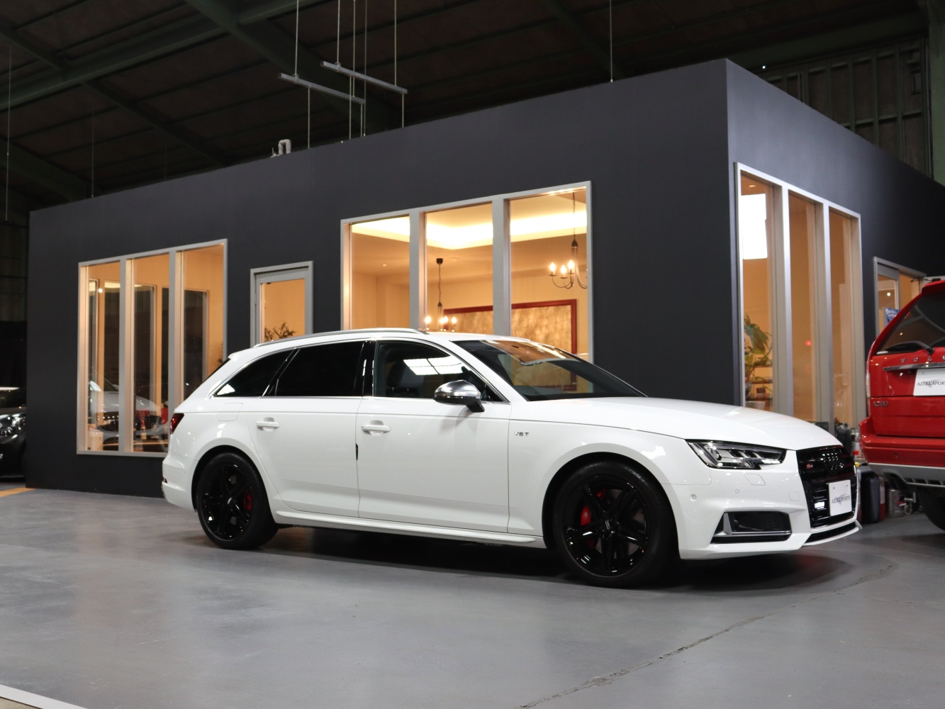 アウディ　Ｓ４アバント　３．０　４ＷＤ