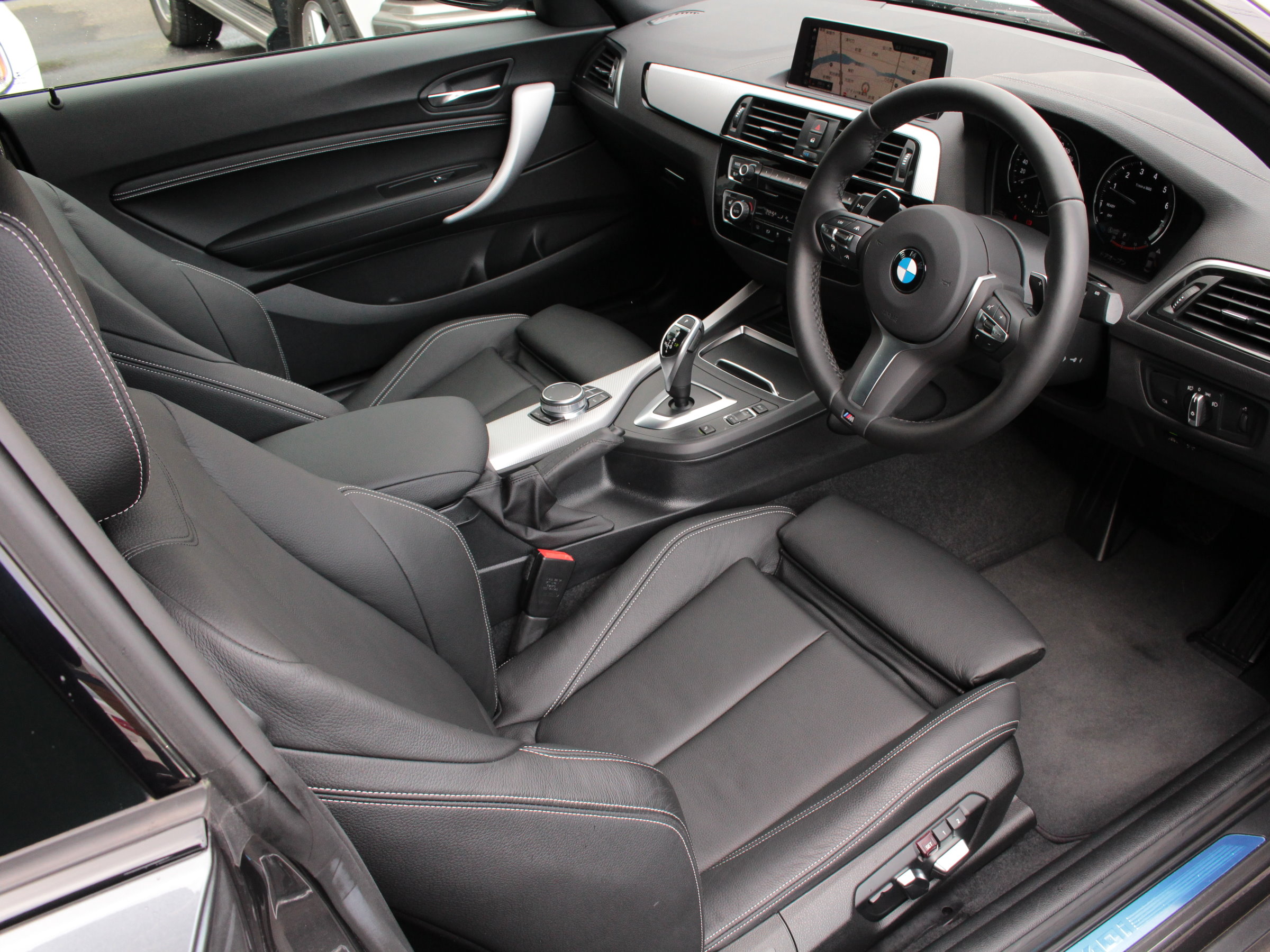 ＢＭＷ　２シリーズクーペ　Ｍ２４０ｉ