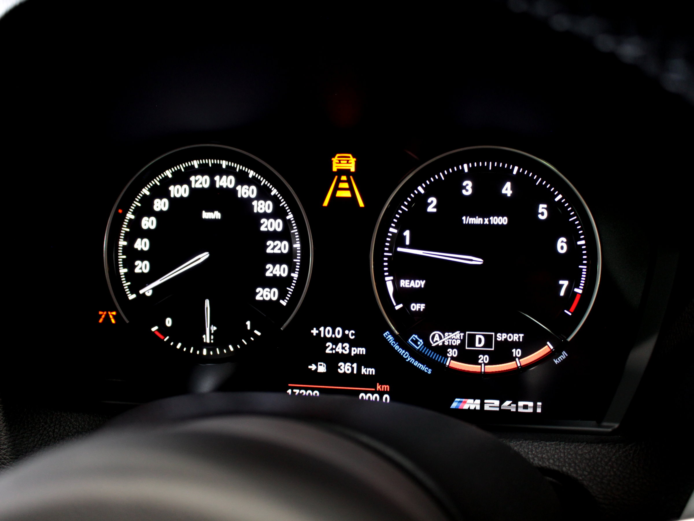 ＢＭＷ　２シリーズクーペ　Ｍ２４０ｉ