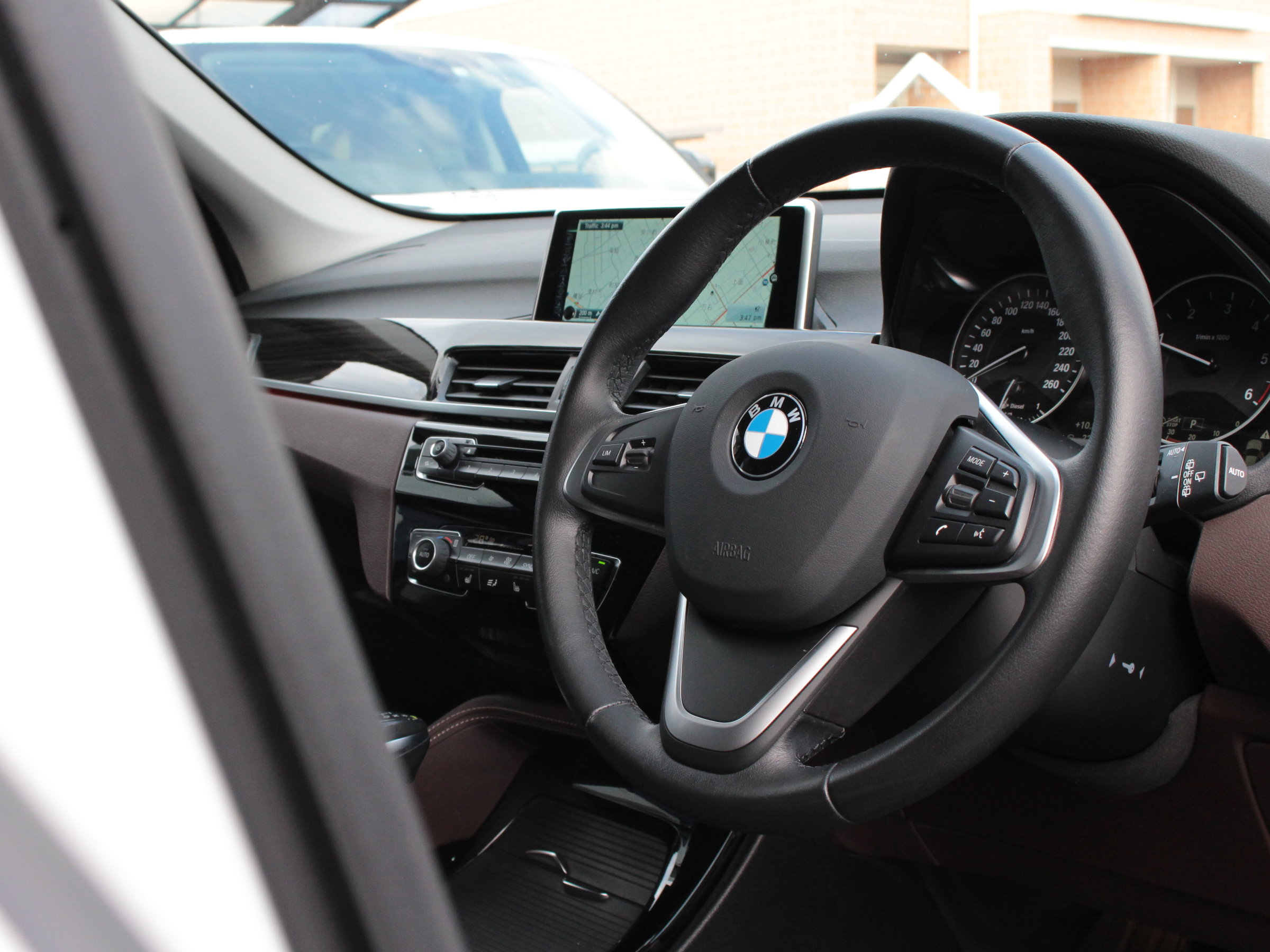 ＢＭＷ　Ｘ１　ｘＤｒｉｖｅ　１８ｄ　Ｘライン　ハイラインパッケージ