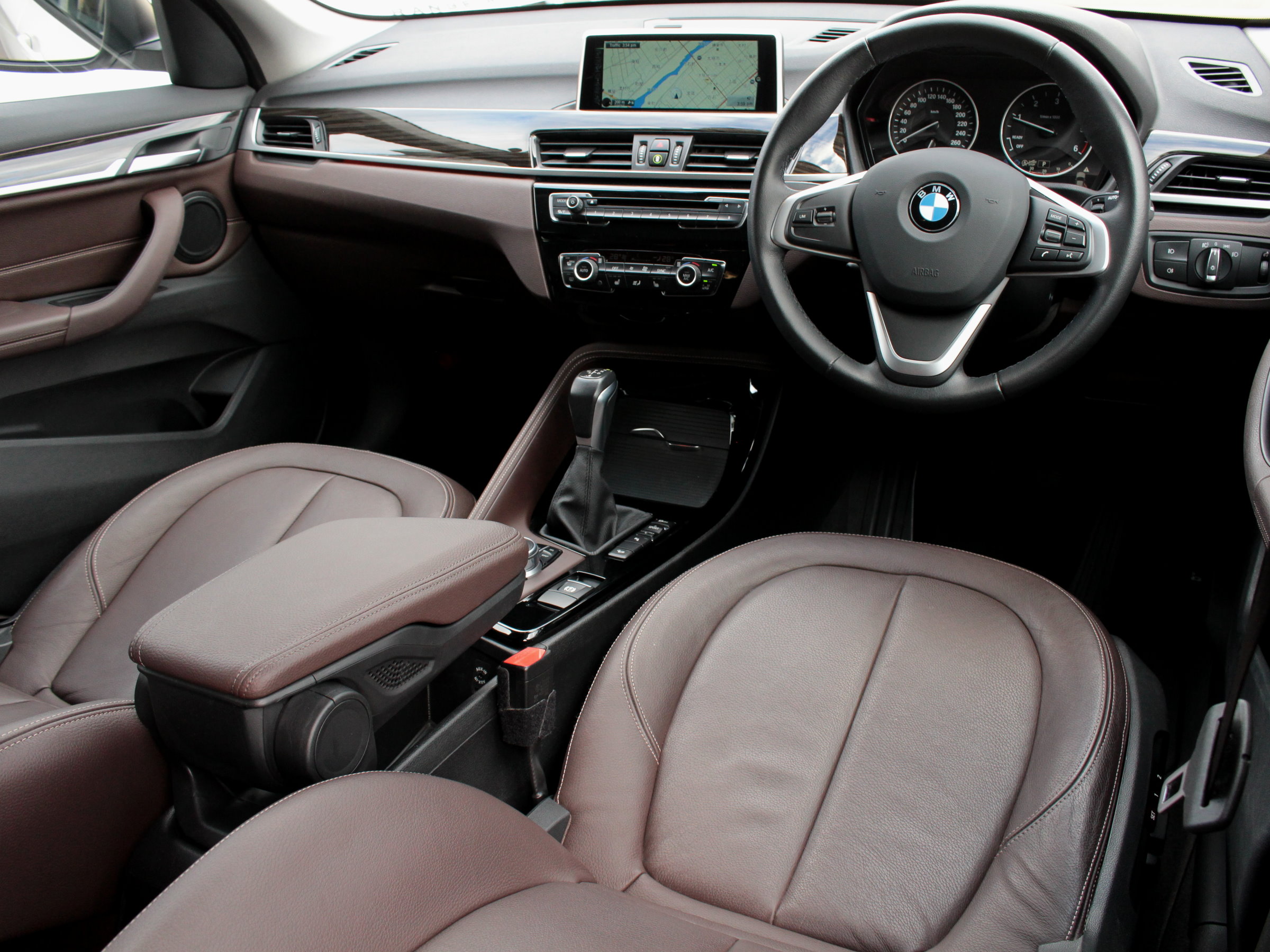 ＢＭＷ　Ｘ１　ｘＤｒｉｖｅ　１８ｄ　Ｘライン　ハイラインパッケージ