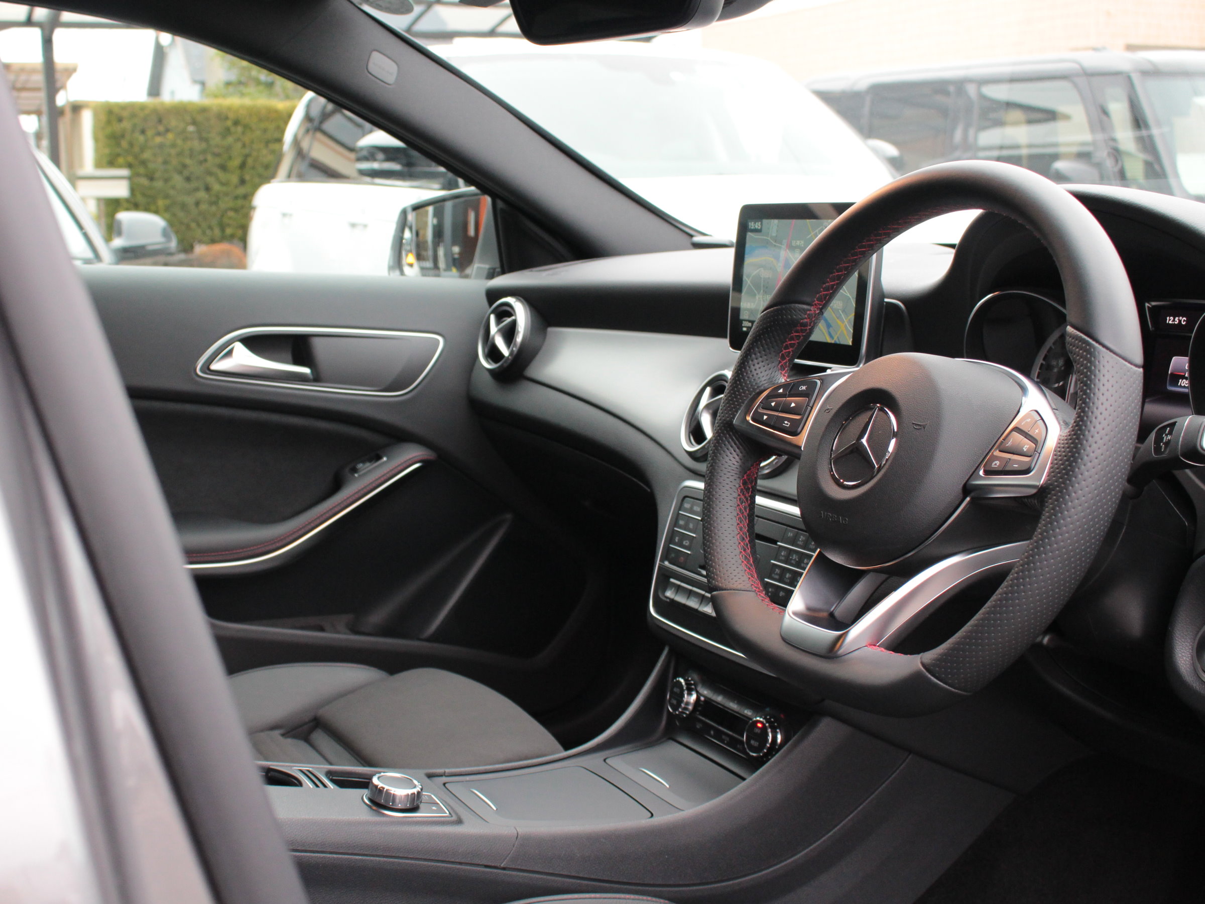 メルセデスベンツ　ＧＬＡ１８０　スポーツ　