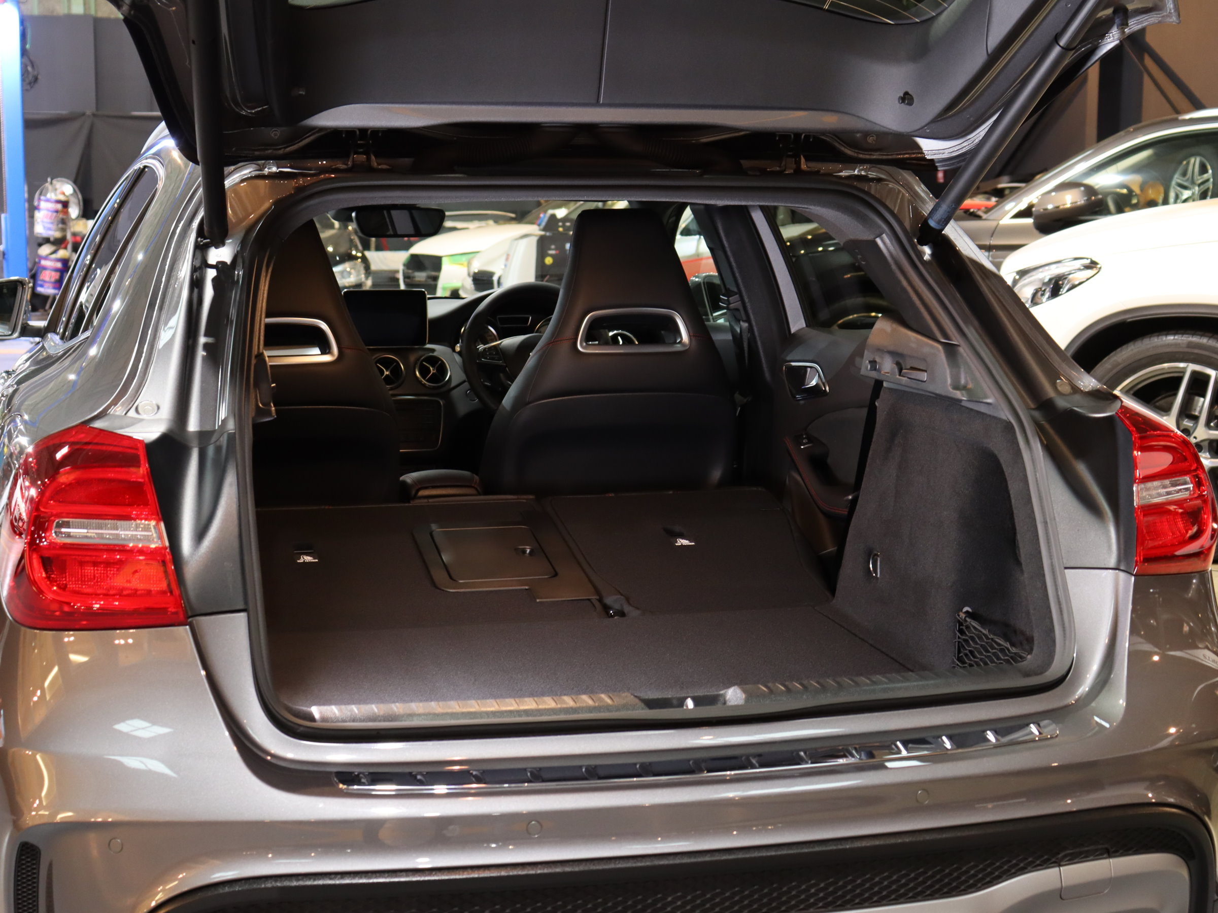 メルセデスベンツ　ＧＬＡ１８０　スポーツ　